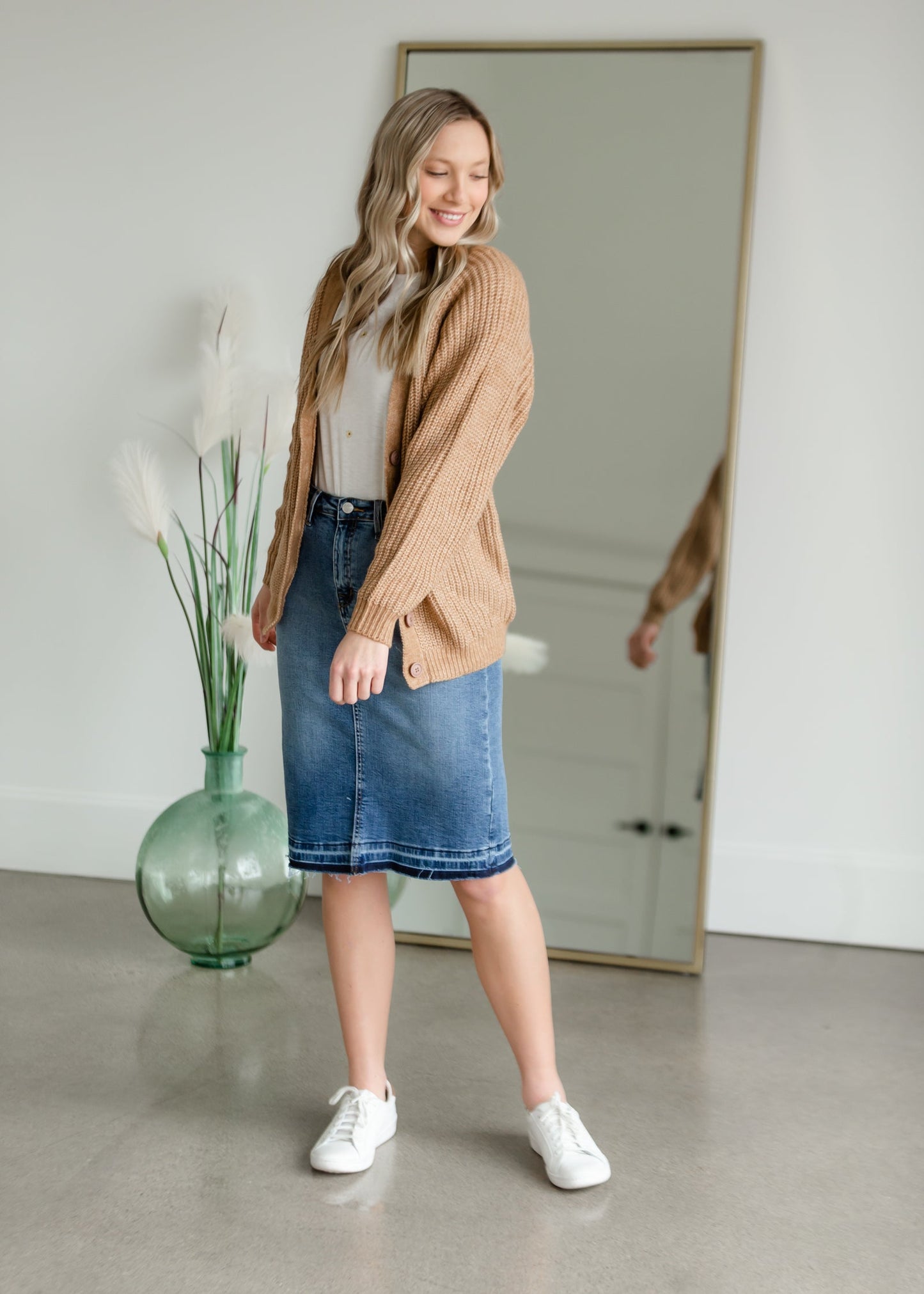 Button Front V-Neck Raglan Long Sleeve Cardigan Tops Staccato