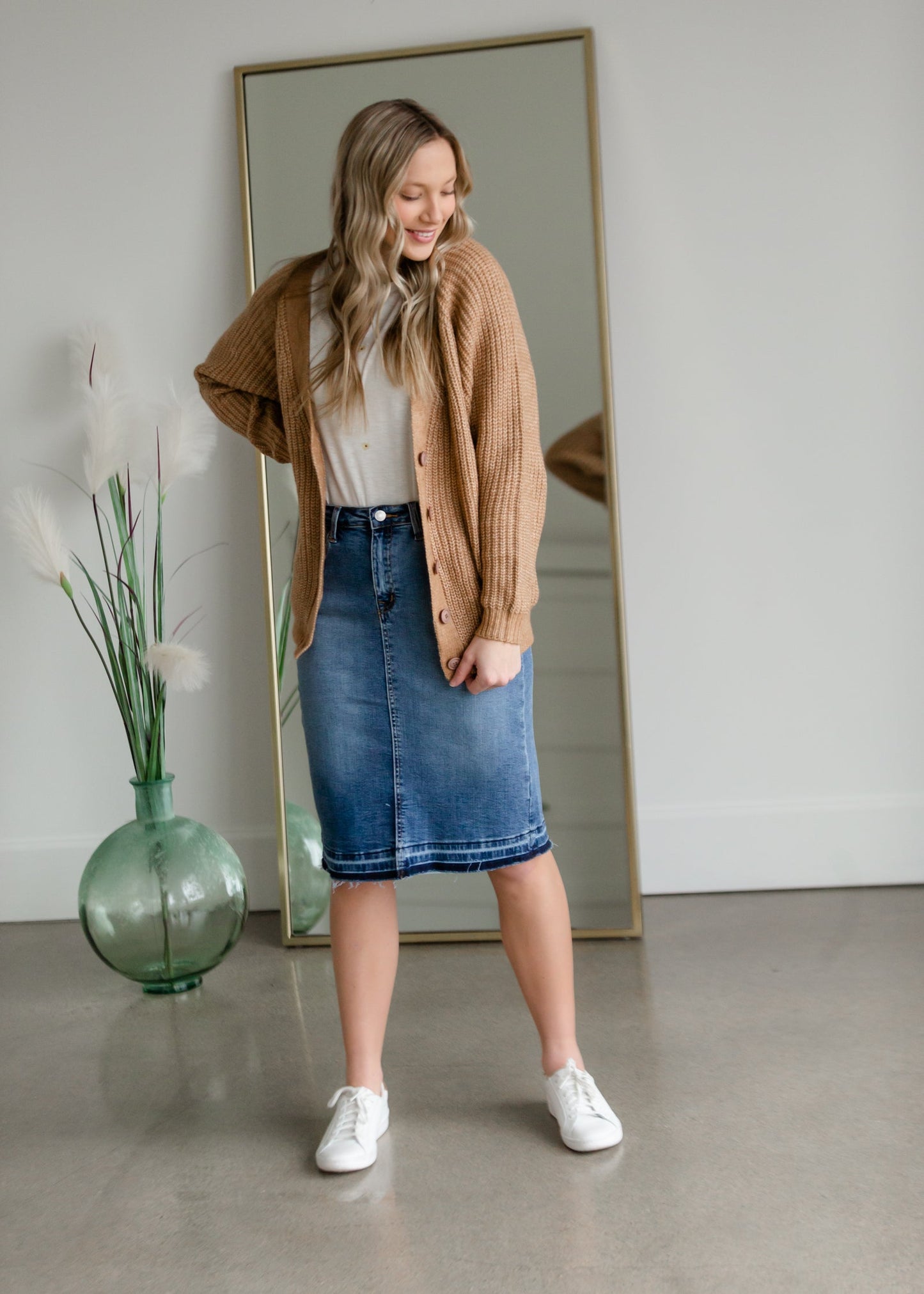 Button Front V-Neck Raglan Long Sleeve Cardigan Tops Staccato