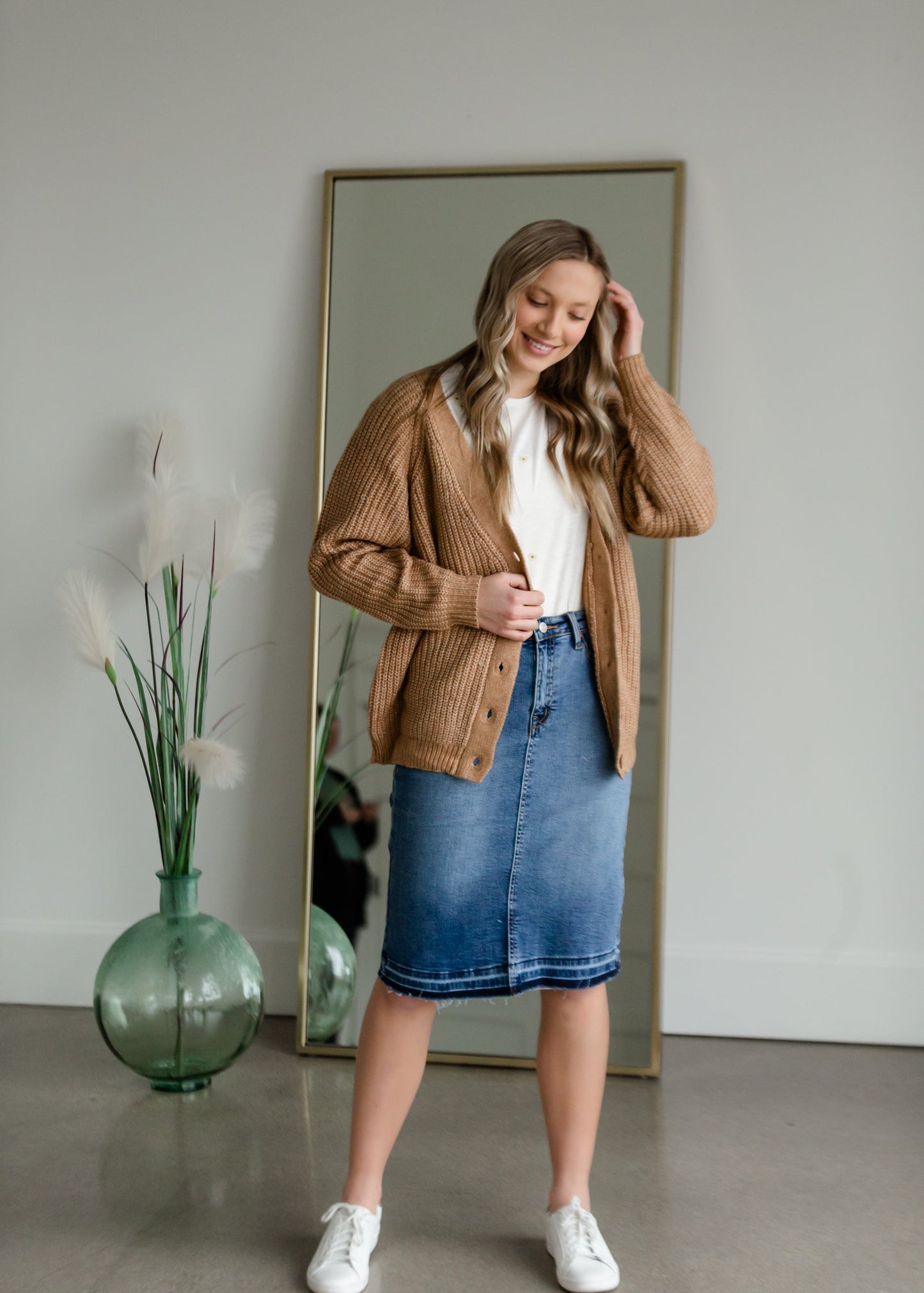 Button Front V-Neck Raglan Long Sleeve Cardigan Tops Staccato