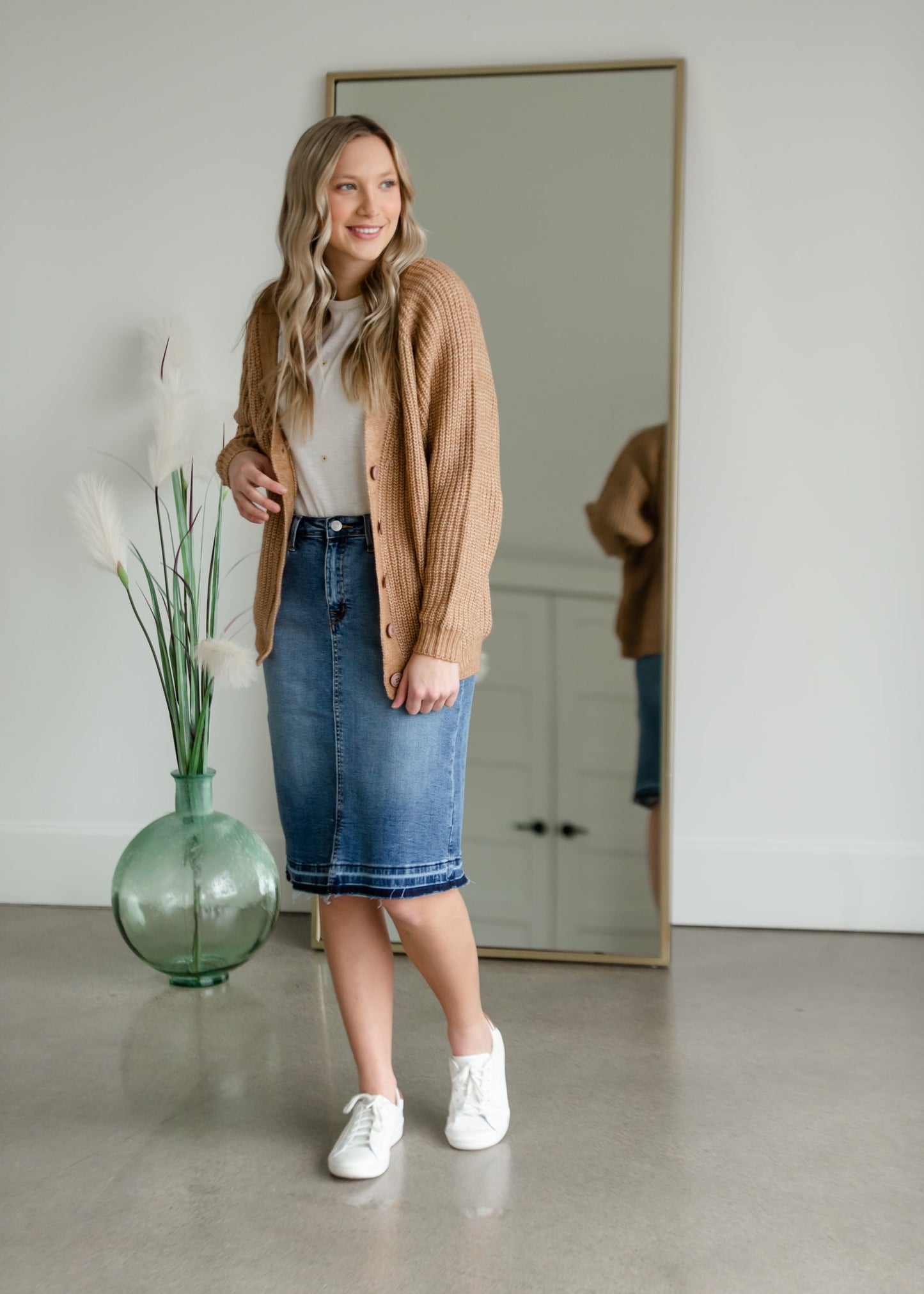 Button Front V-Neck Raglan Long Sleeve Cardigan Tops Staccato