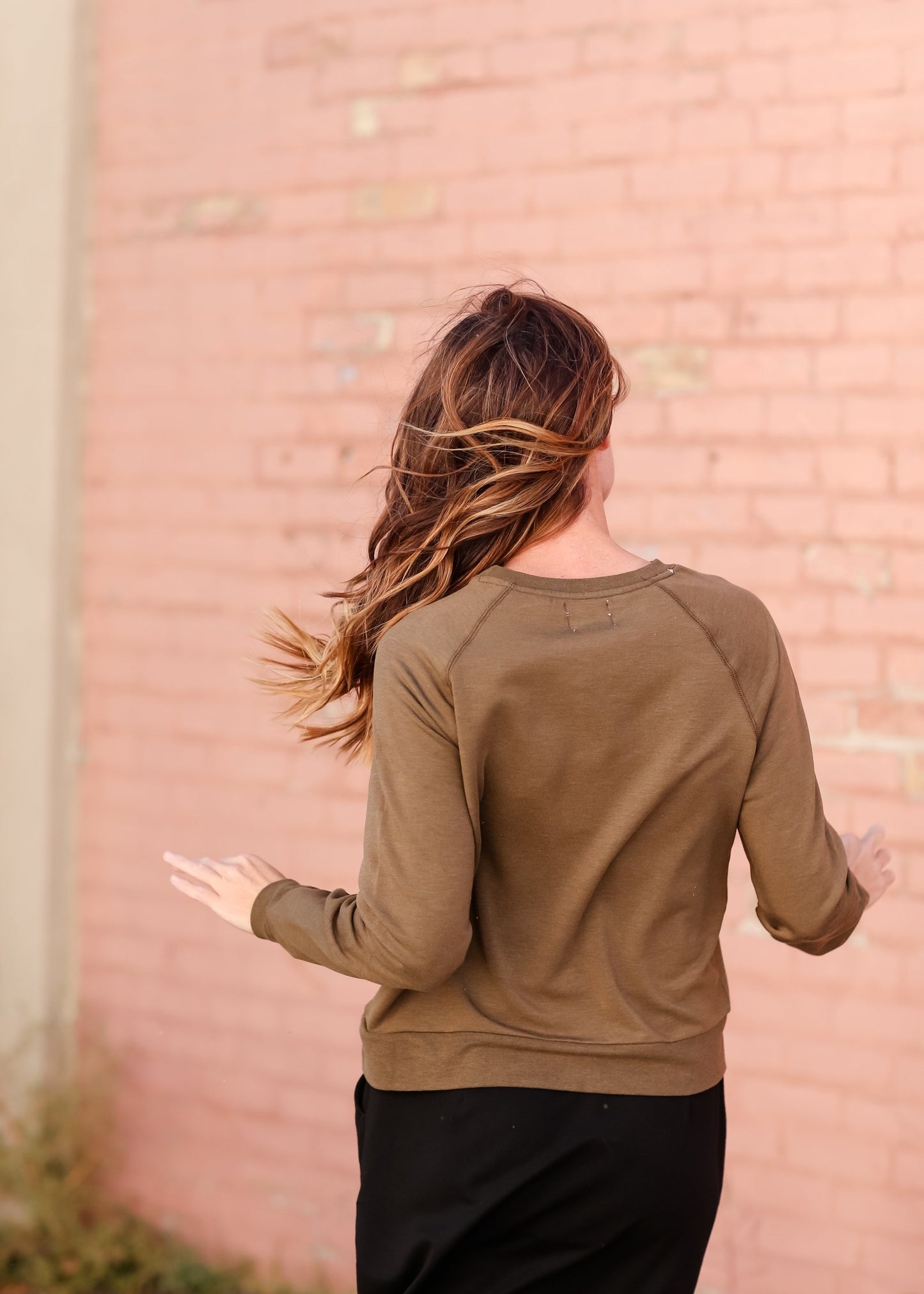 Crew Neck Ribbed Hem Long Sleeve Top Tops Thread & Supply