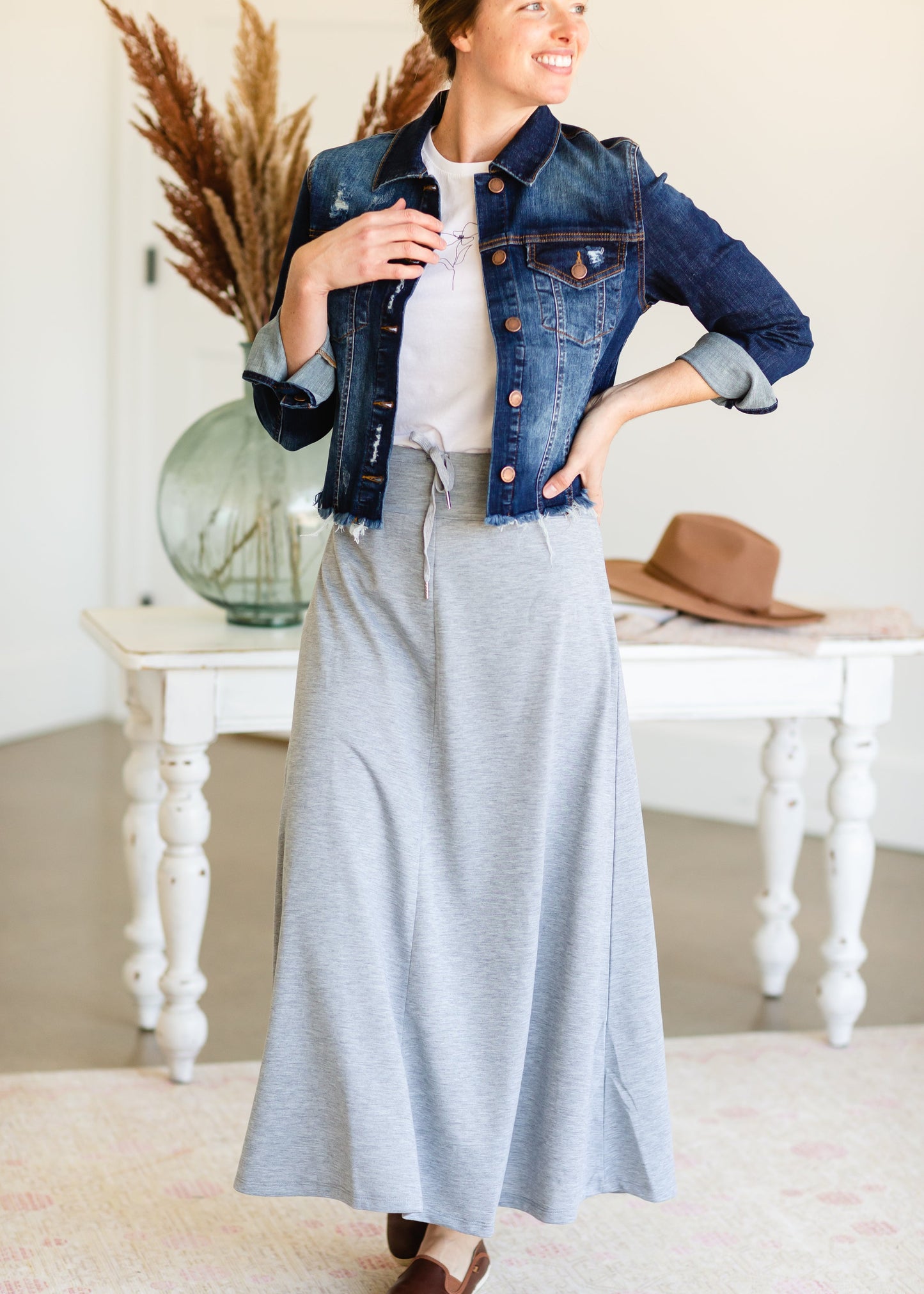 Dainty Wildflower White Graphic Tee - FINAL SALE Shirt