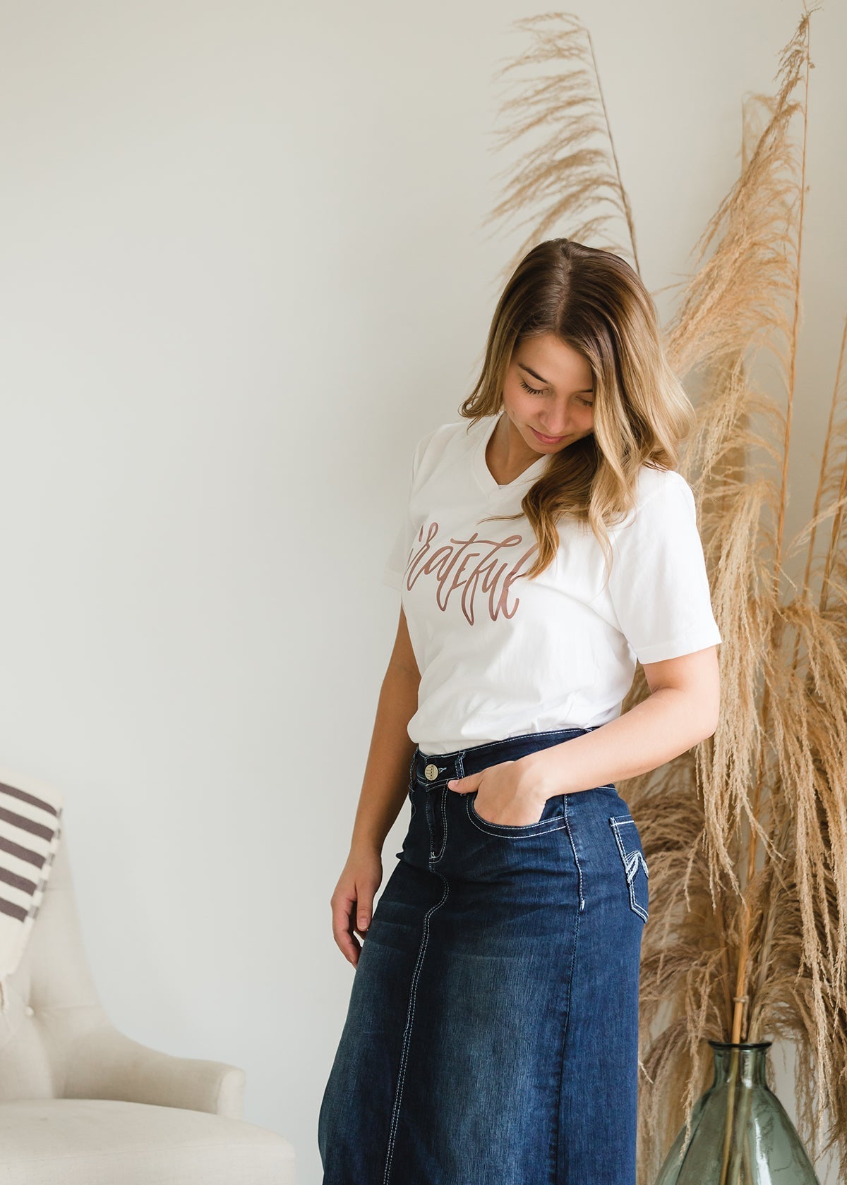 Grateful V-Neck Graphic Tee - FINAL SALE Tops