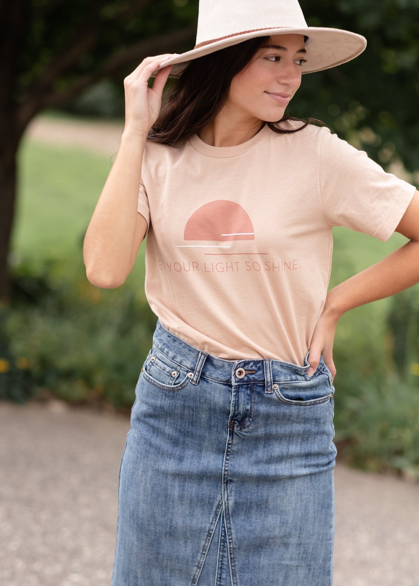 Let Your Light So Shine Graphic Tee Tops Inherit