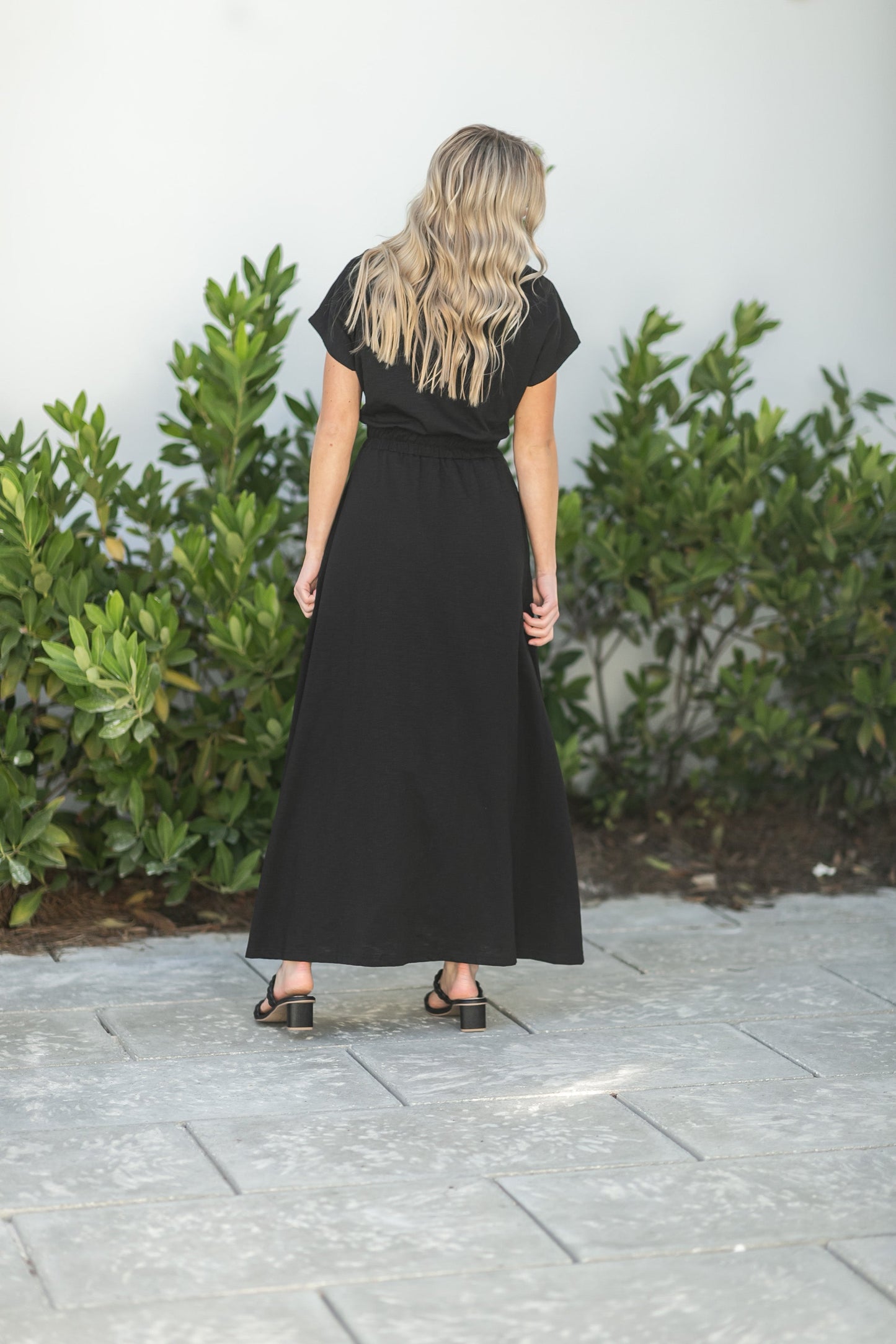 Reva Cinched Waist Essential Maxi Dress Dresses