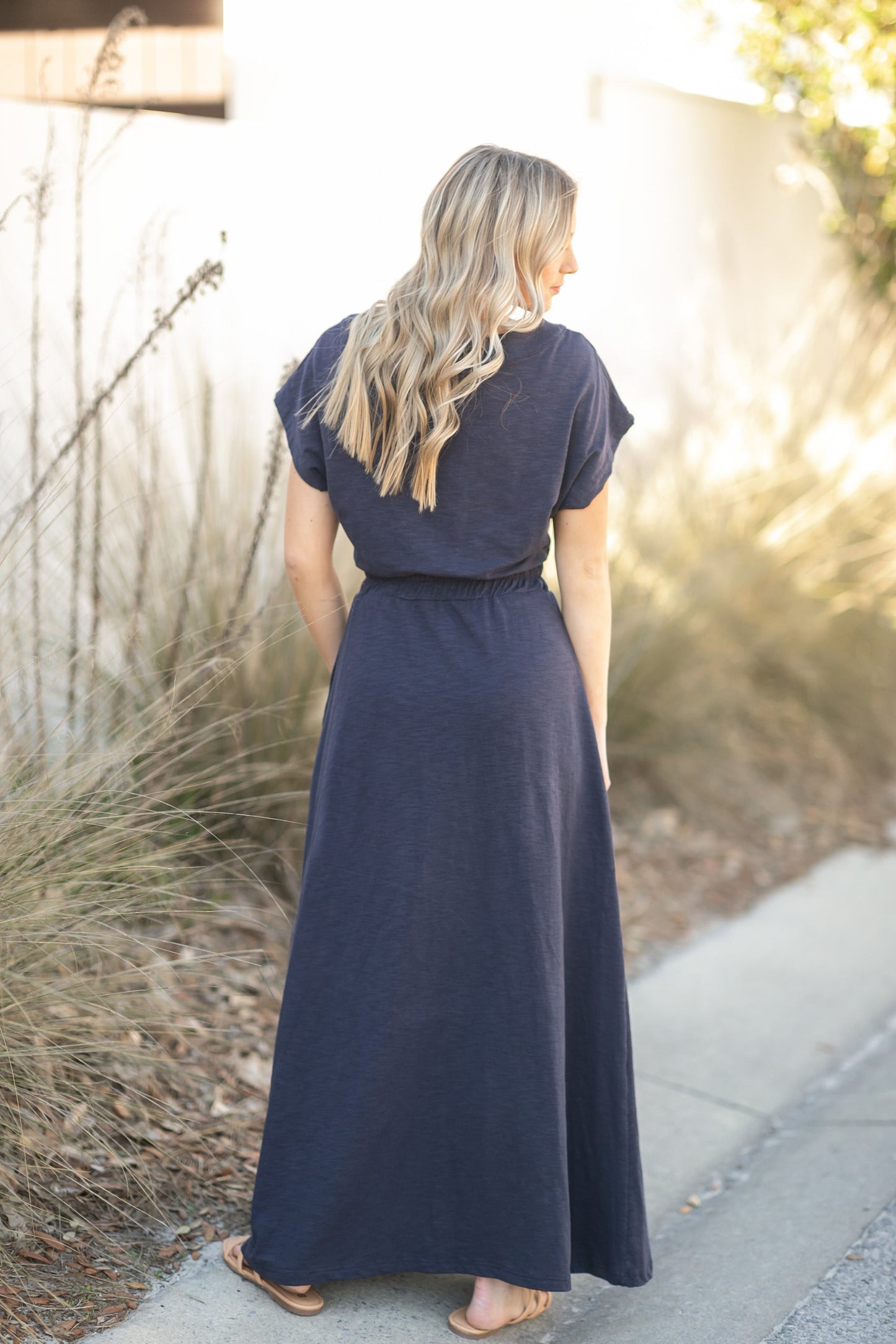 Reva Cinched Waist Essential Maxi Dress Dresses