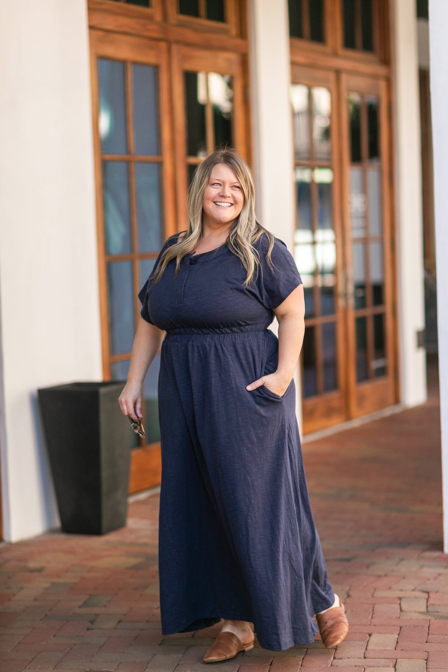 Reva Cinched Waist Essential Maxi Dress Dresses