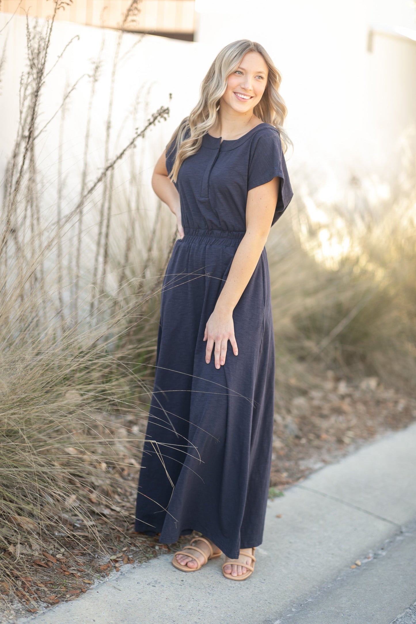 Reva Cinched Waist Essential Maxi Dress Dresses
