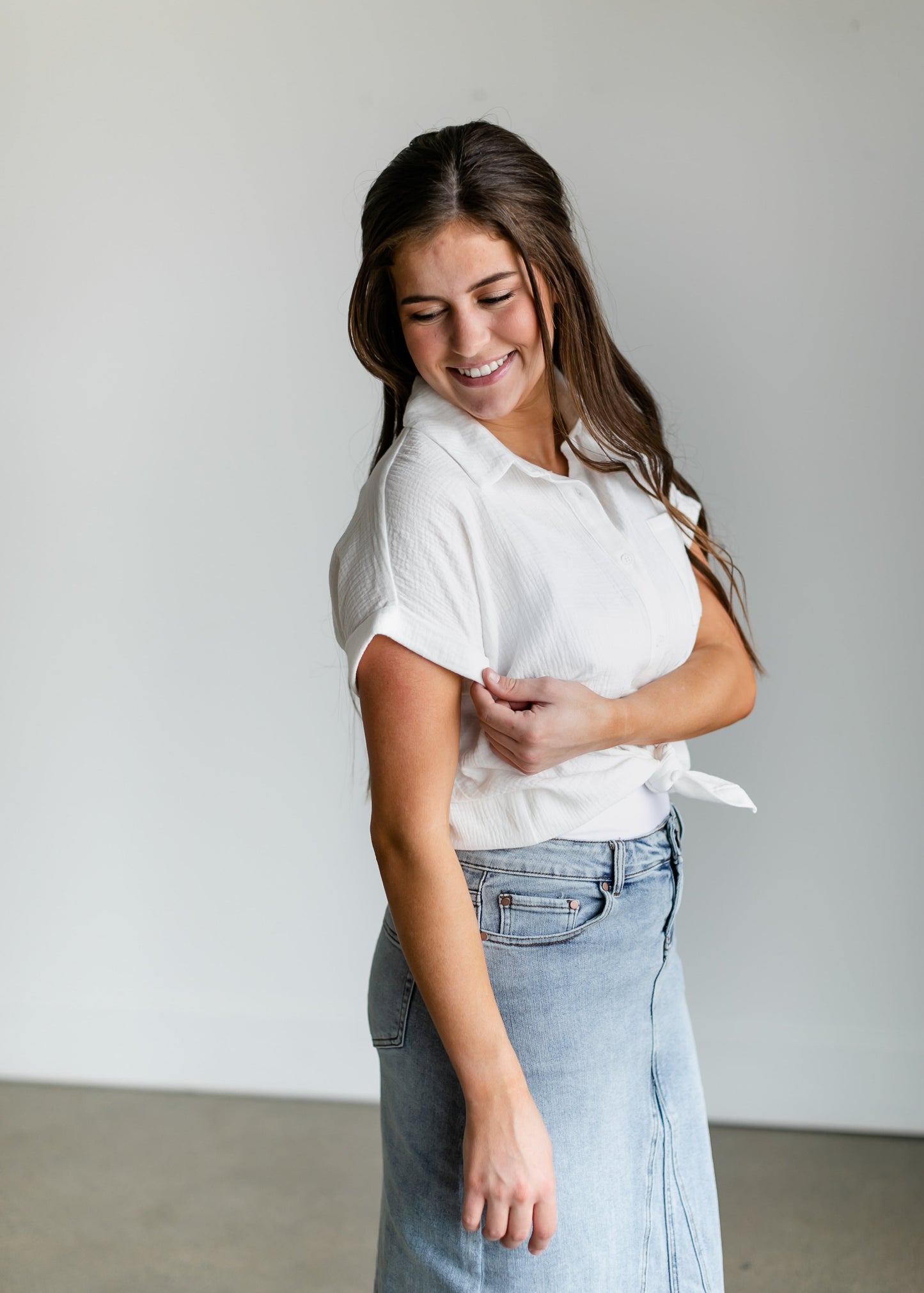 White Button Up Top with Chest Pocket Tops