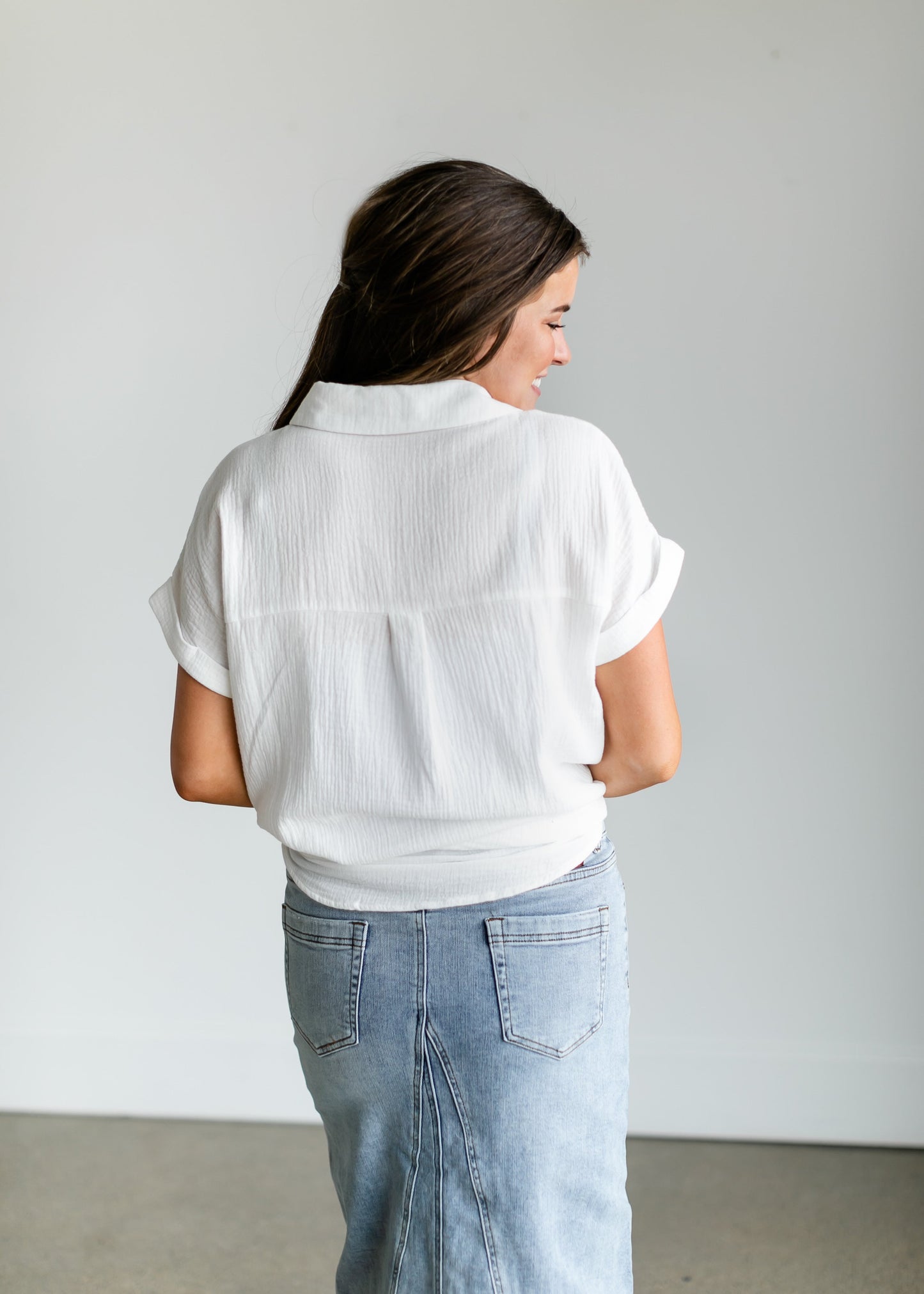 White Button Up Top with Chest Pocket Tops