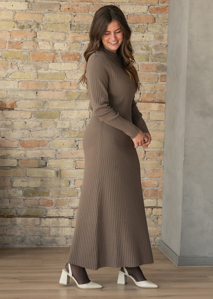 Ashdon Chocolate Brown Ribbed Maxi Dress