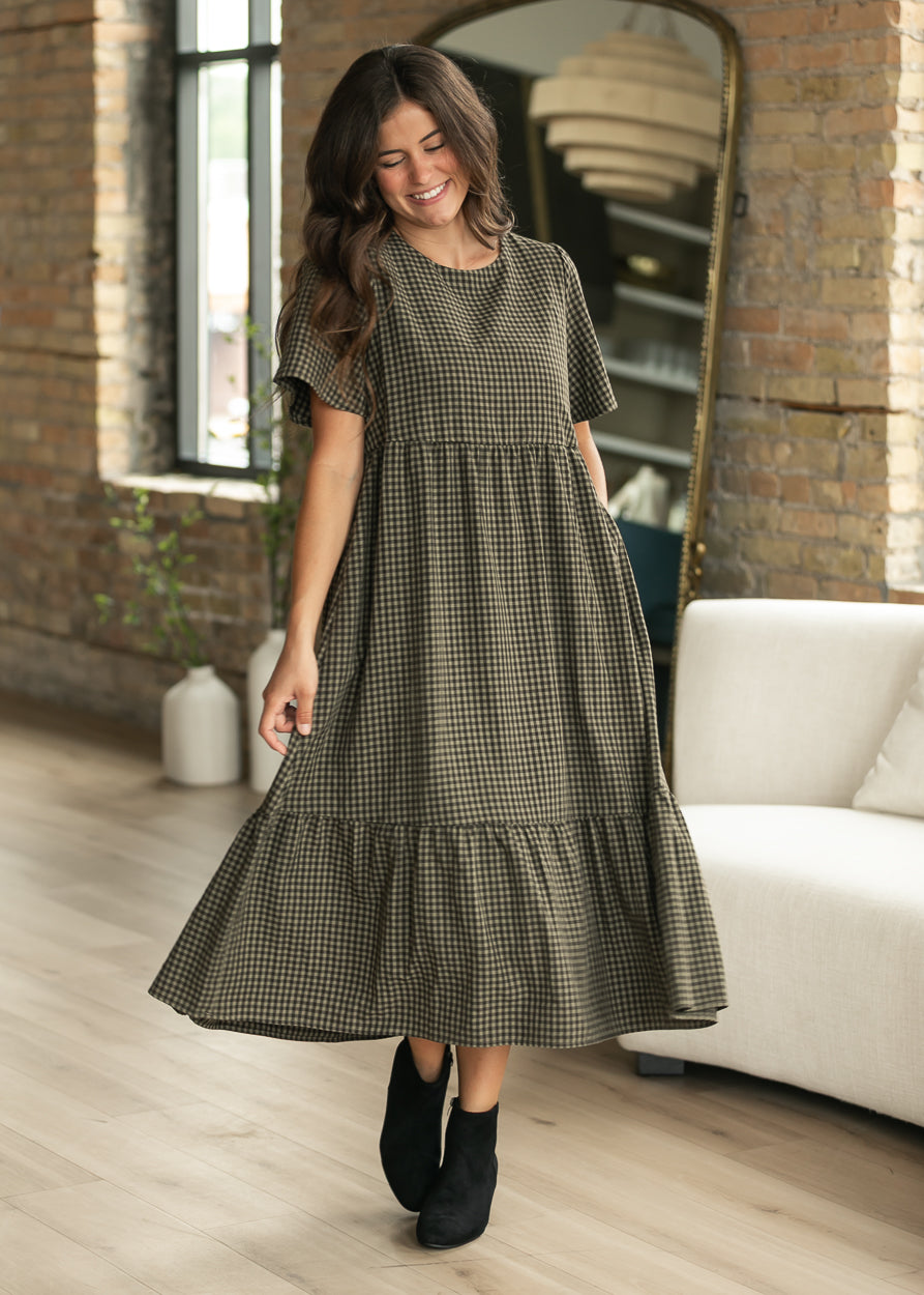 Gingham Short Sleeve Midi Dress