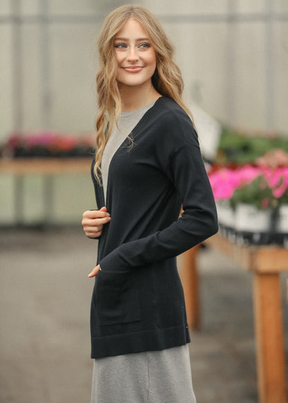 Essential Black Short and Soft Cardigan