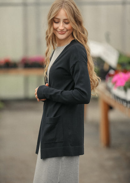 Essential Black Short and Soft Cardigan