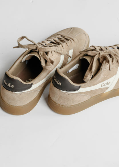 Back of cappuccino Gola Viper sneakers showing dark brown heel tabs, Gola logos, and gum soles.
