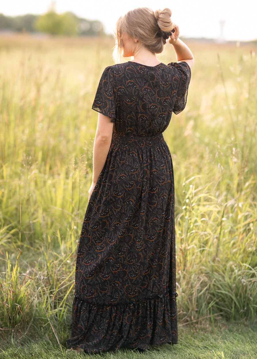Isabella Black Floral Leaf Maxi Dress