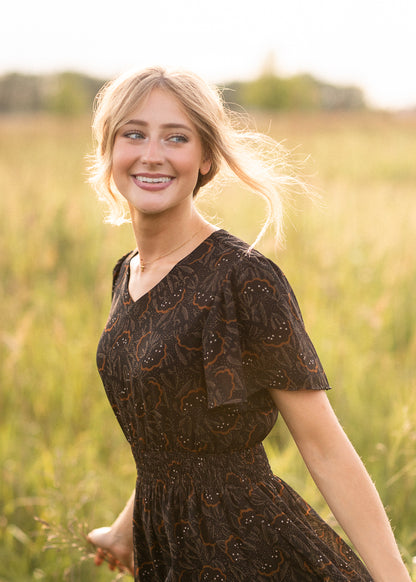Isabella Black Floral Leaf Maxi Dress