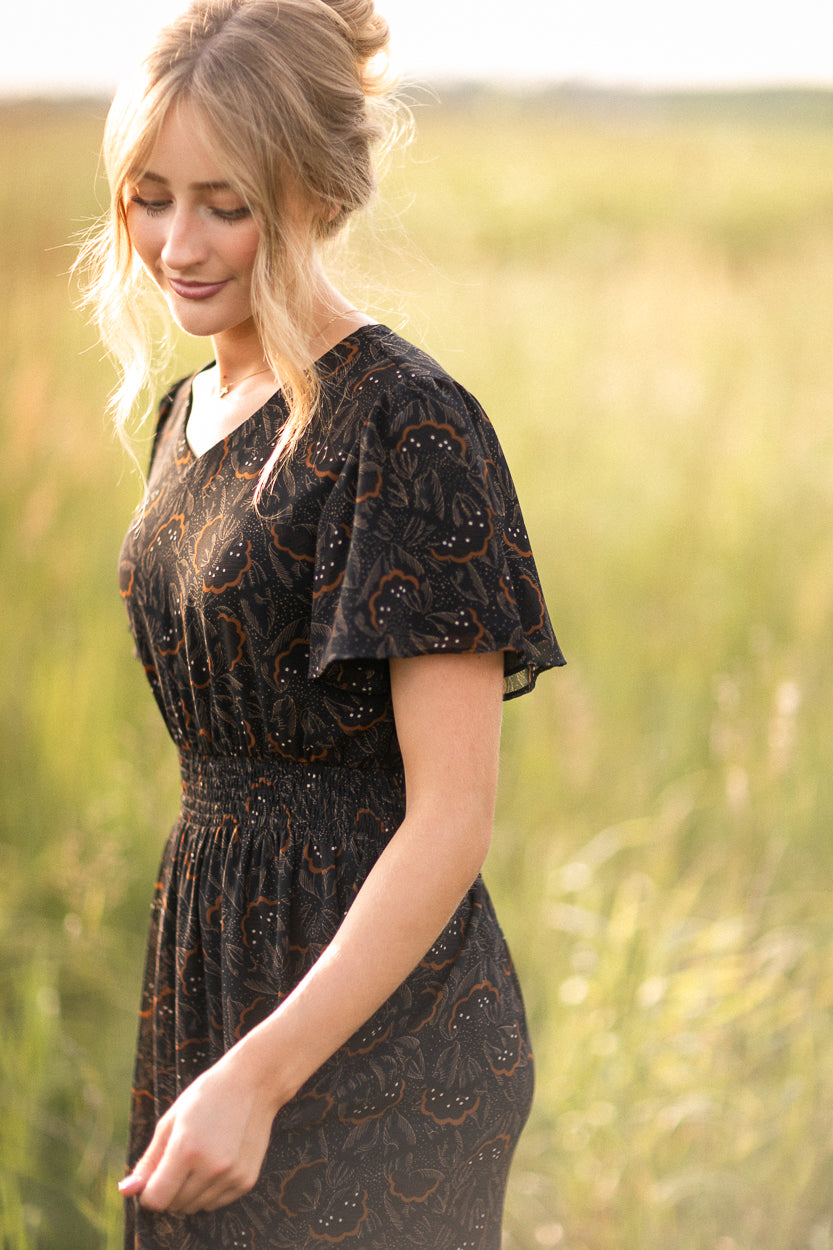 Isabella Black Floral Leaf Maxi Dress