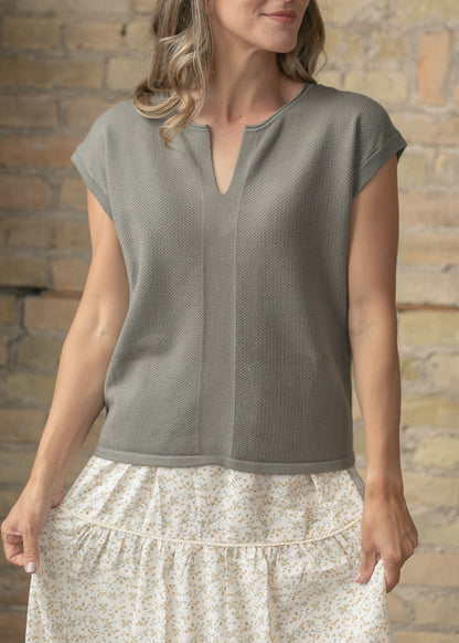 Knit V Neck Short Sleeve Top