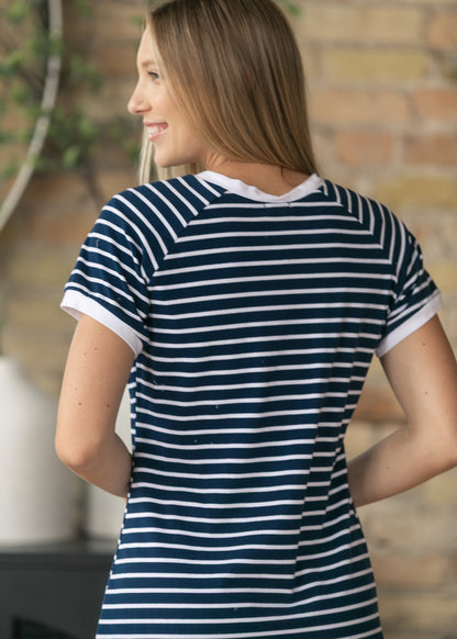 Comfortable midi-length striped dress with short sleeves