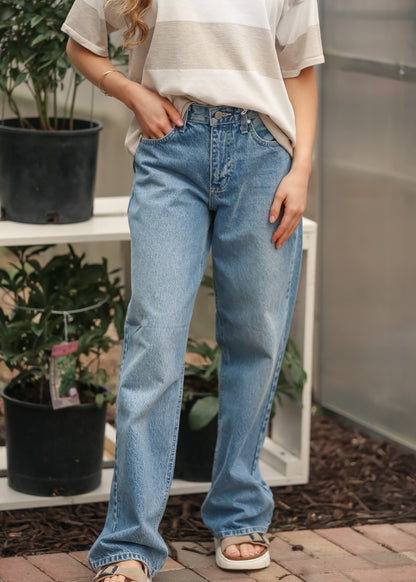 Relaxed Straight Leg Jeans