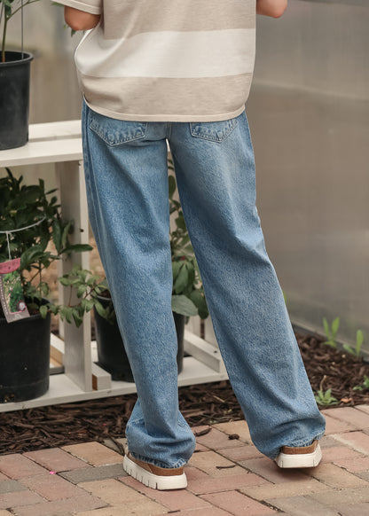 Relaxed Straight Leg Jeans