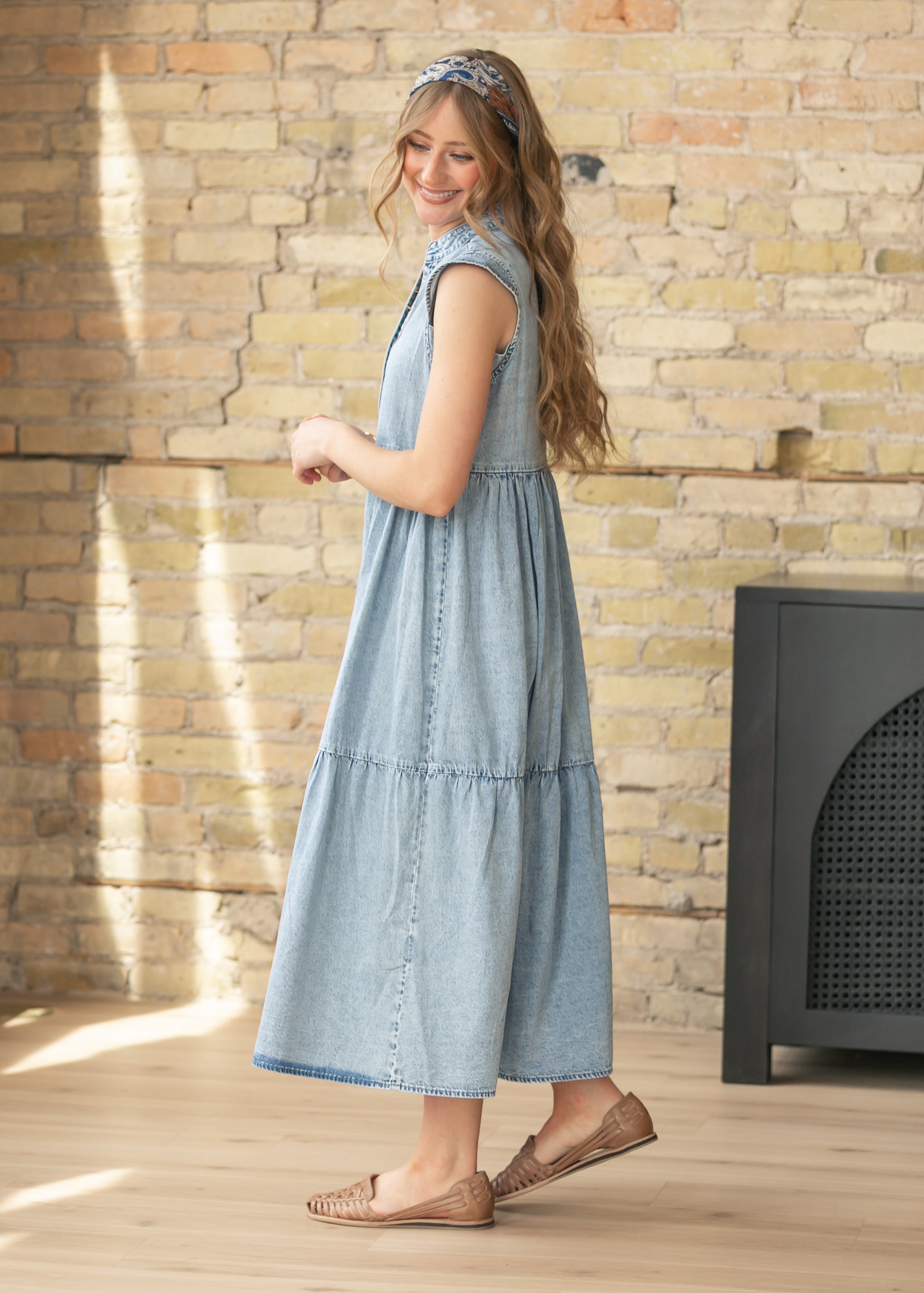 Roman Chambray Midi Dress, Small