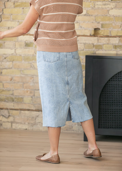 Square Pocket Denim Midi Skirt