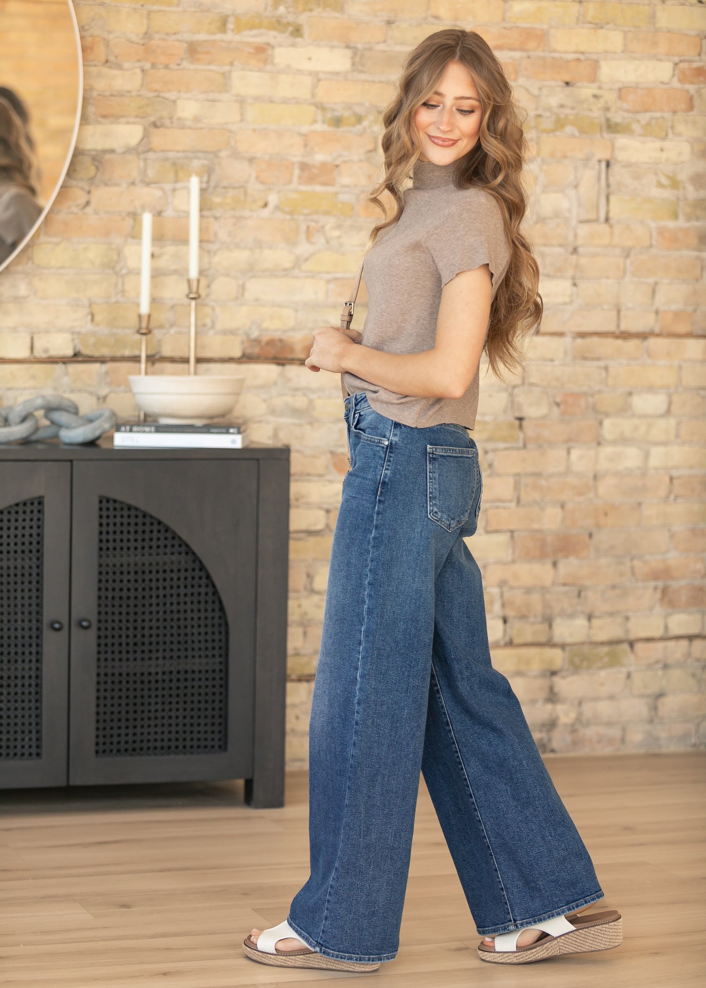 Ultra Wide Leg Jeans