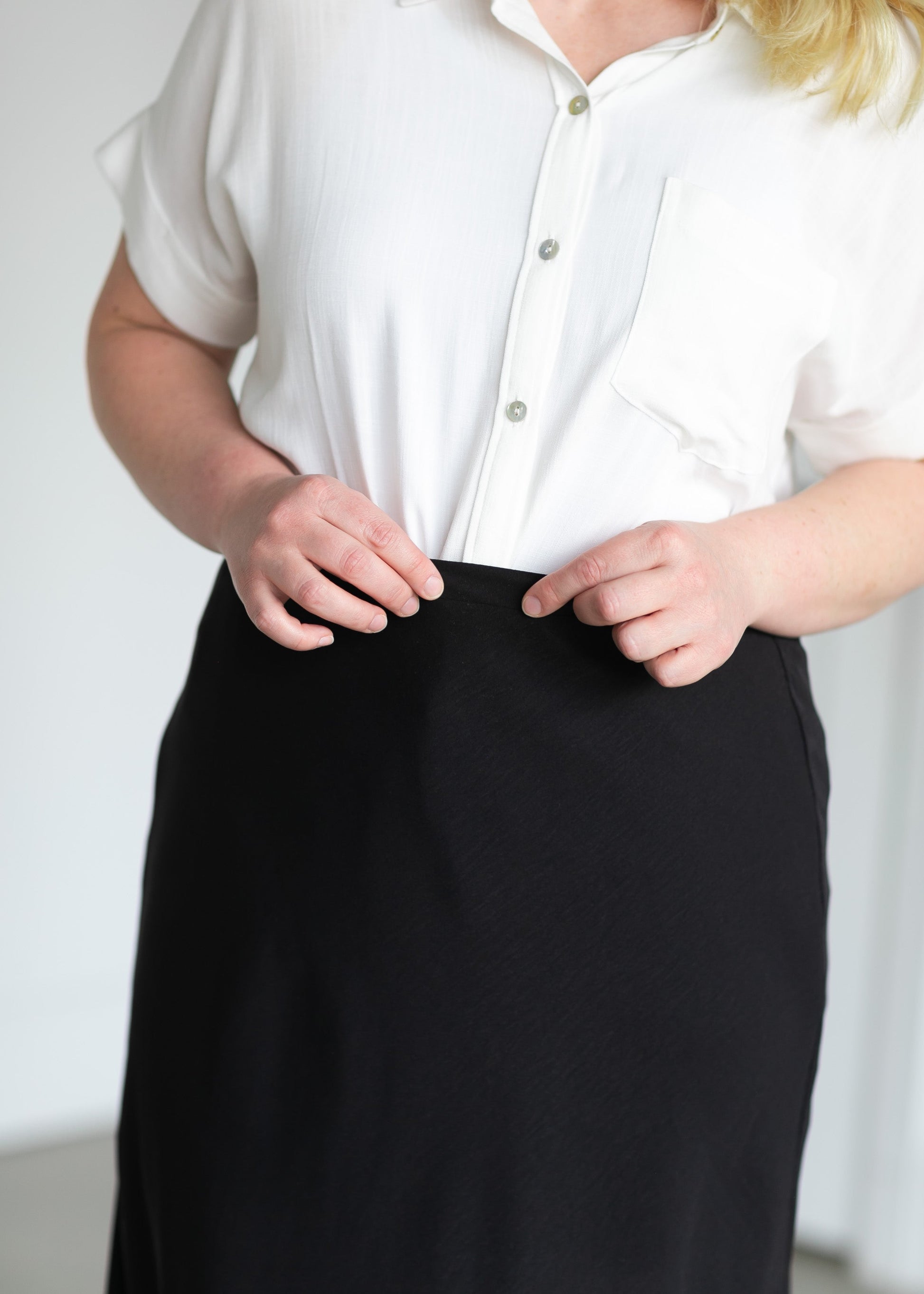 A-line Black Elastic Waist Midi Skirt Skirts