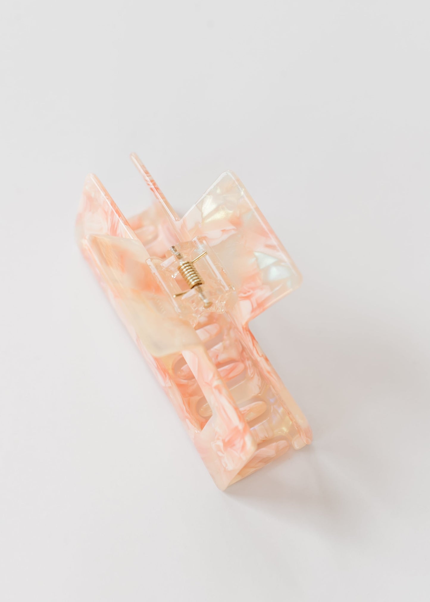 Alycia Medium Claw Clip Accessories