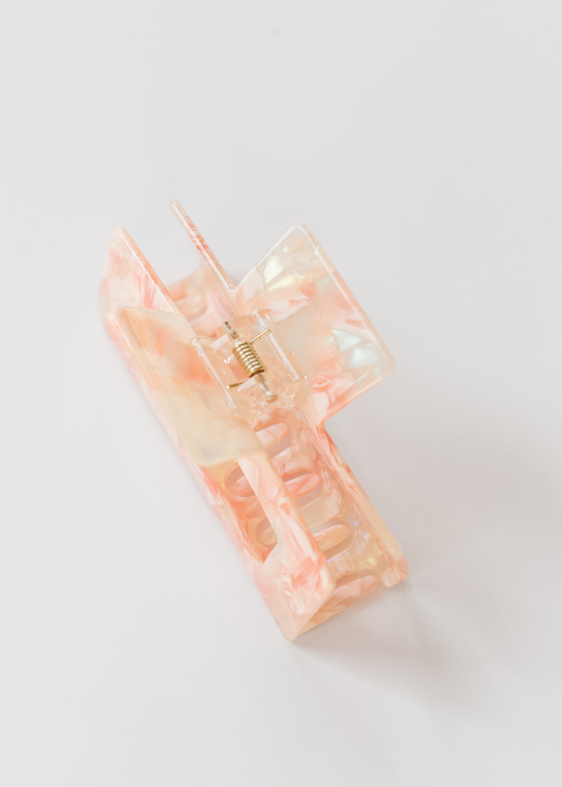 Alycia Medium Claw Clip Accessories