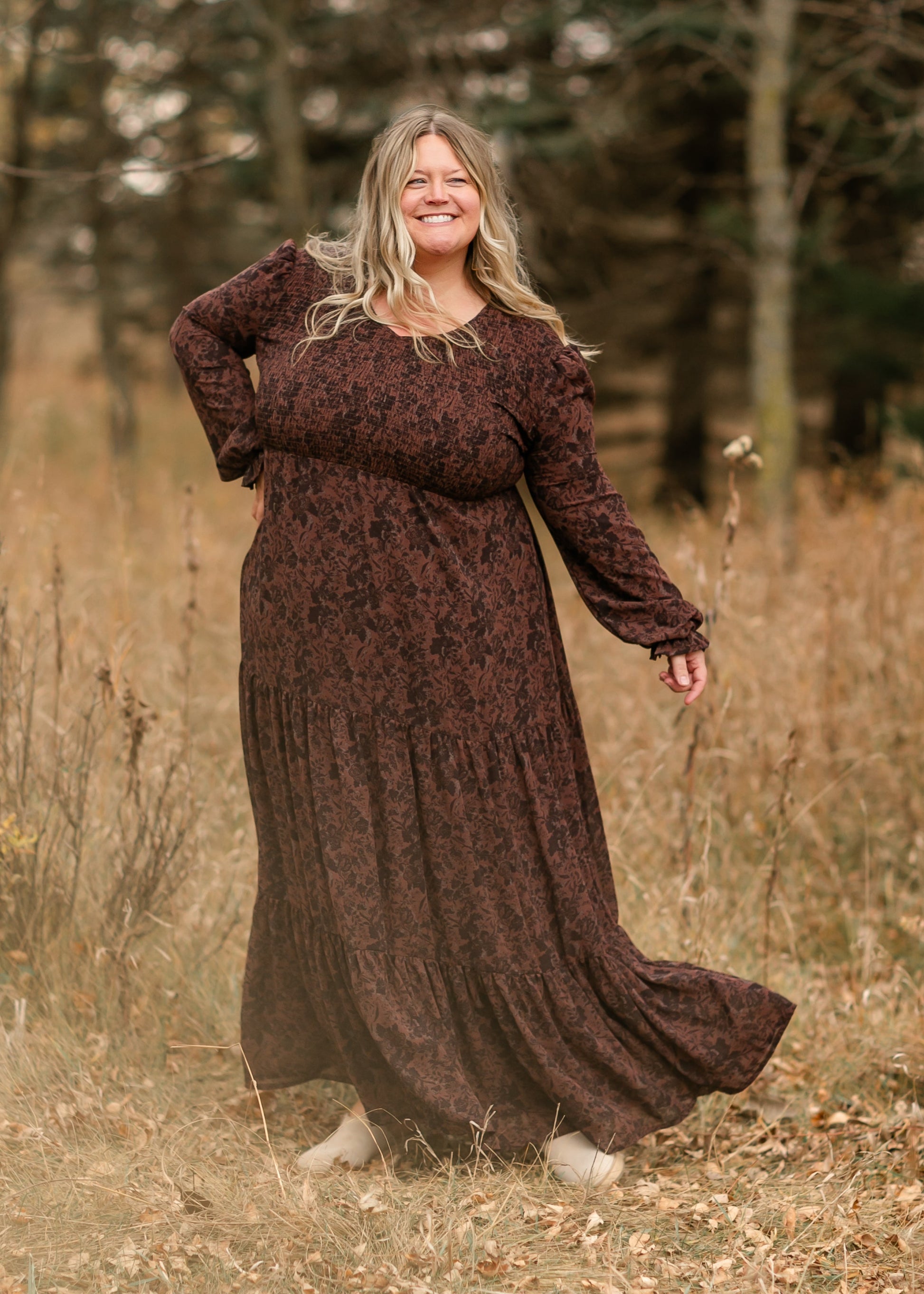 Aurora Smocked Maxi Dress L Aurora Smocked Maxi Dress L