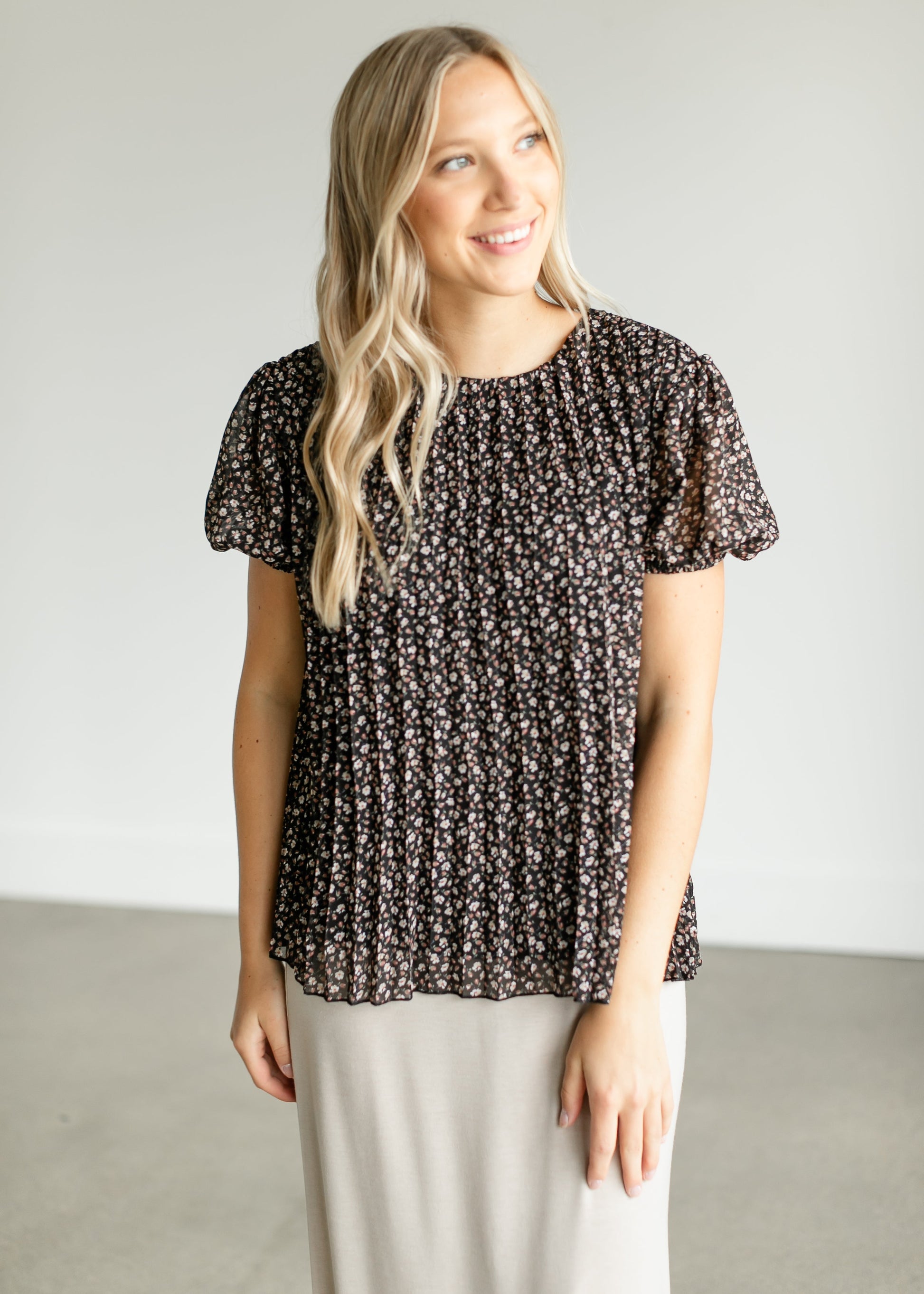 Black Floral Short Sleeve Top FF Tops