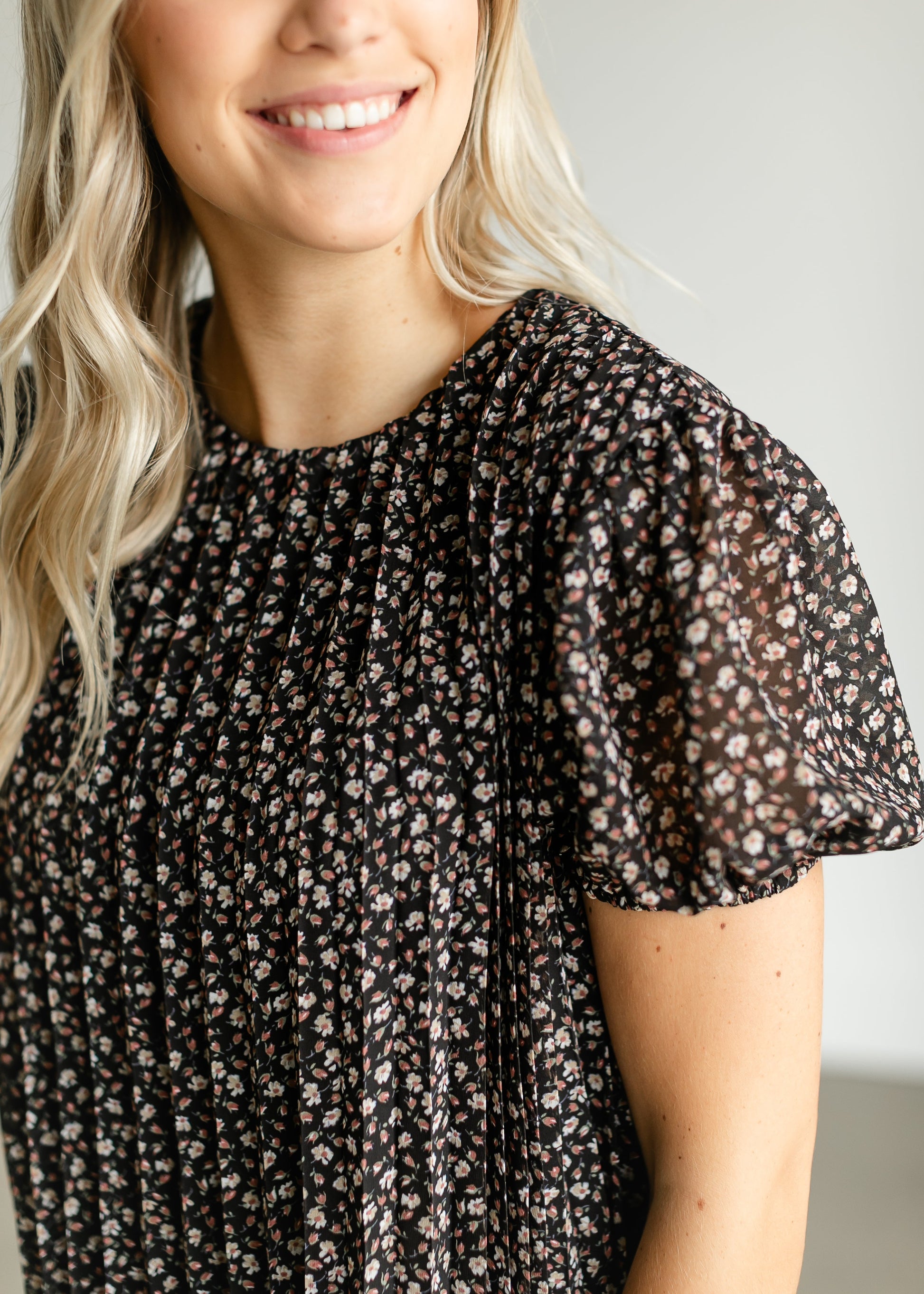 Black Floral Short Sleeve Top FF Tops