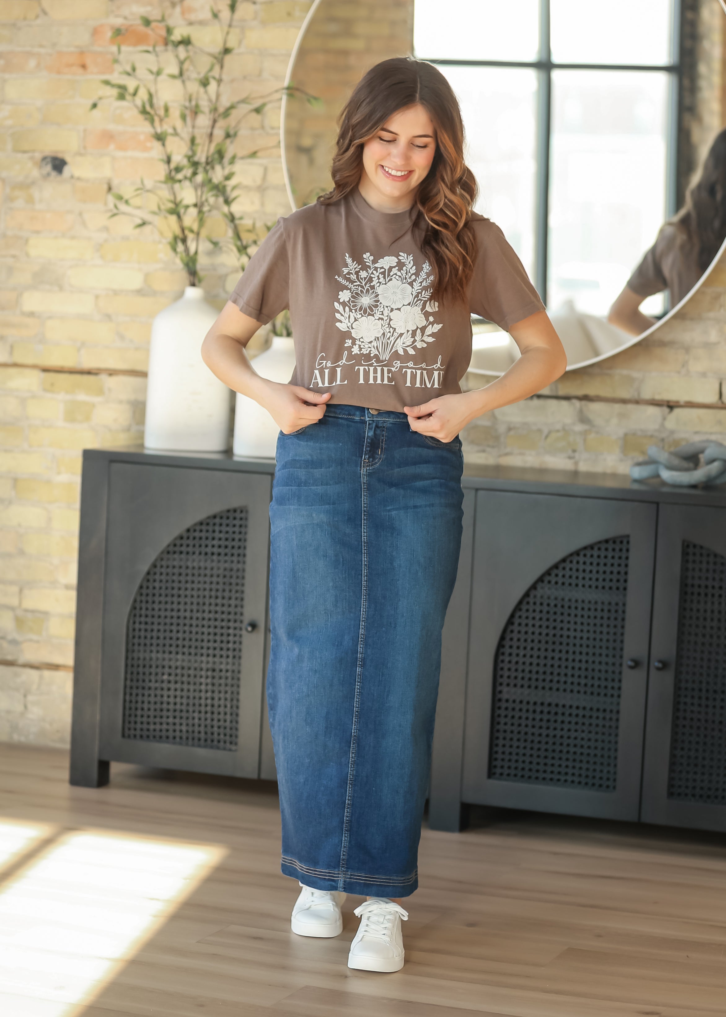 Bria Dark Wash Denim Maxi Skirt - FINAL SALE – Inherit Co.