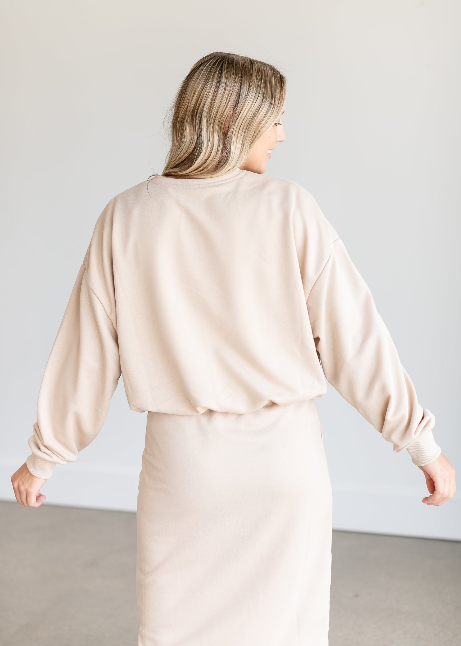 Bubble Hem Crewneck Sweatshirt FF Tops