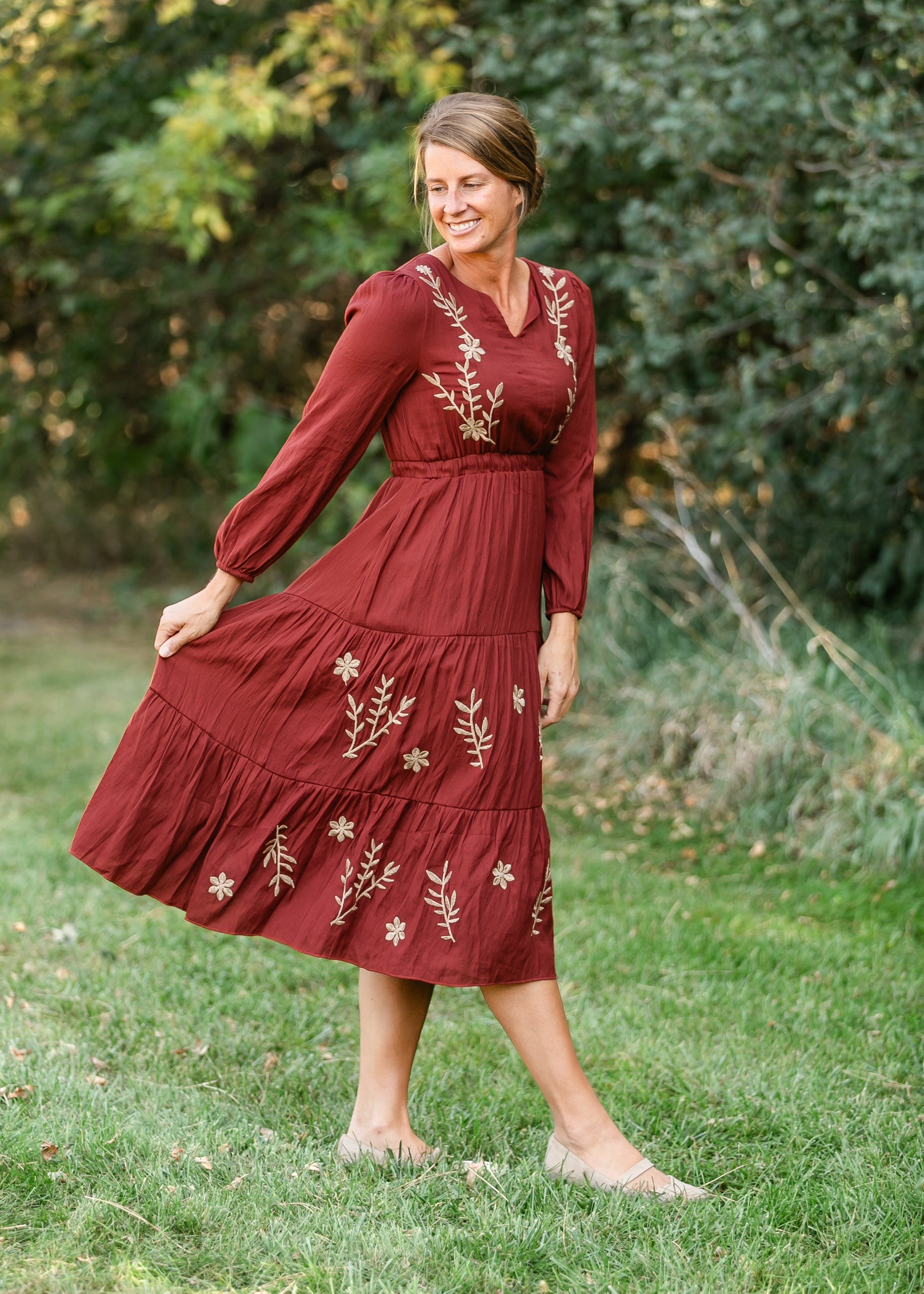 boden bea linen embroidered dress Screenshot_2019-05-06 Bea Linen Embroidered Dress - Chambray Red Pop Embroidery Boden US
