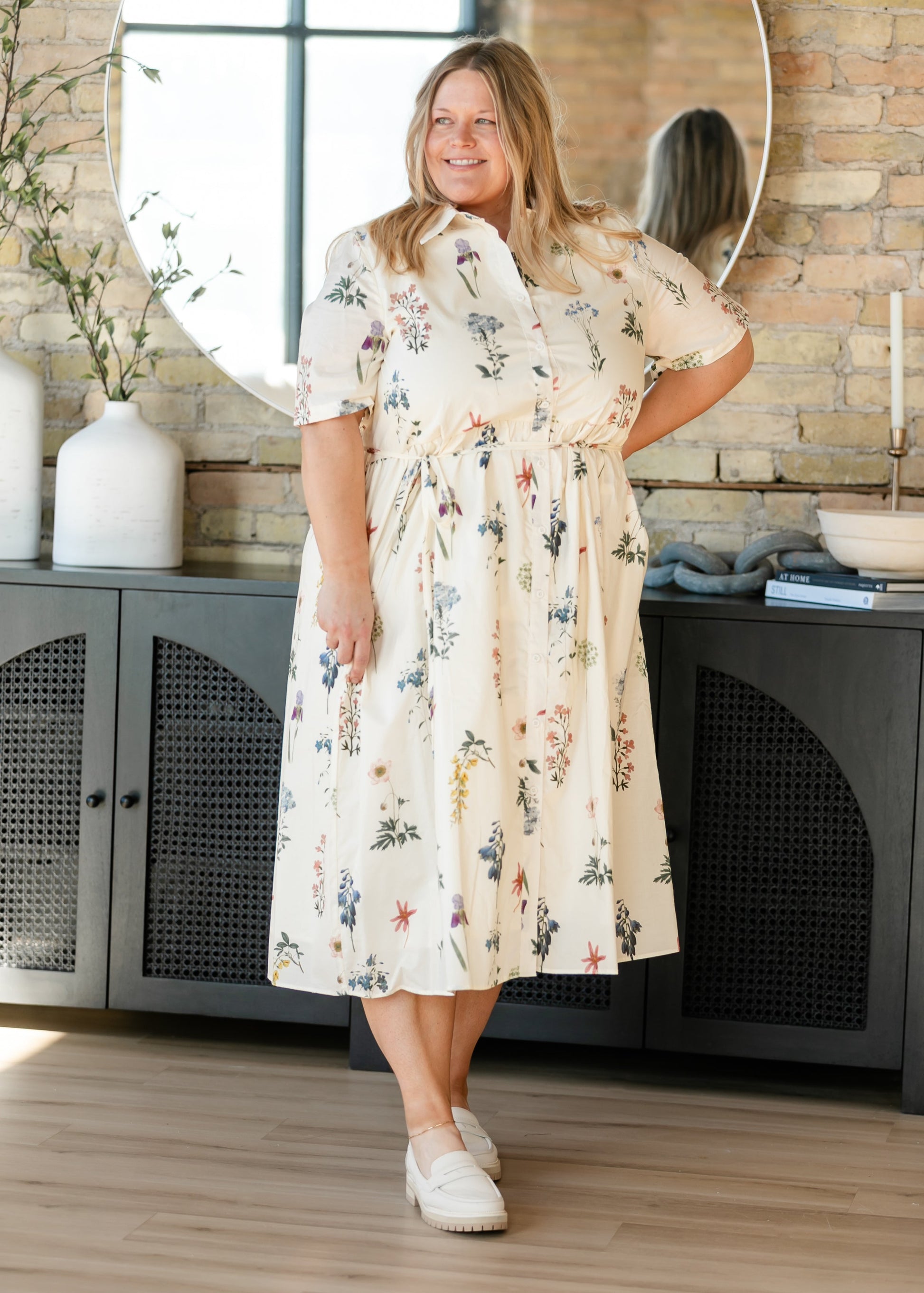 floral tie waist midi dress Meadowlane Floral Waist Tie Midi Dress VICI