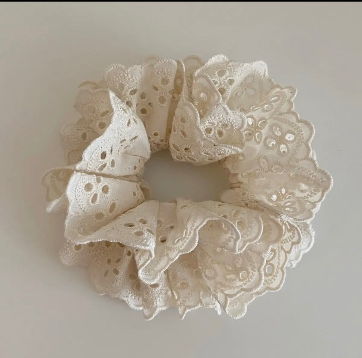 Cream Eyelet Lace Scrunchie Accessory