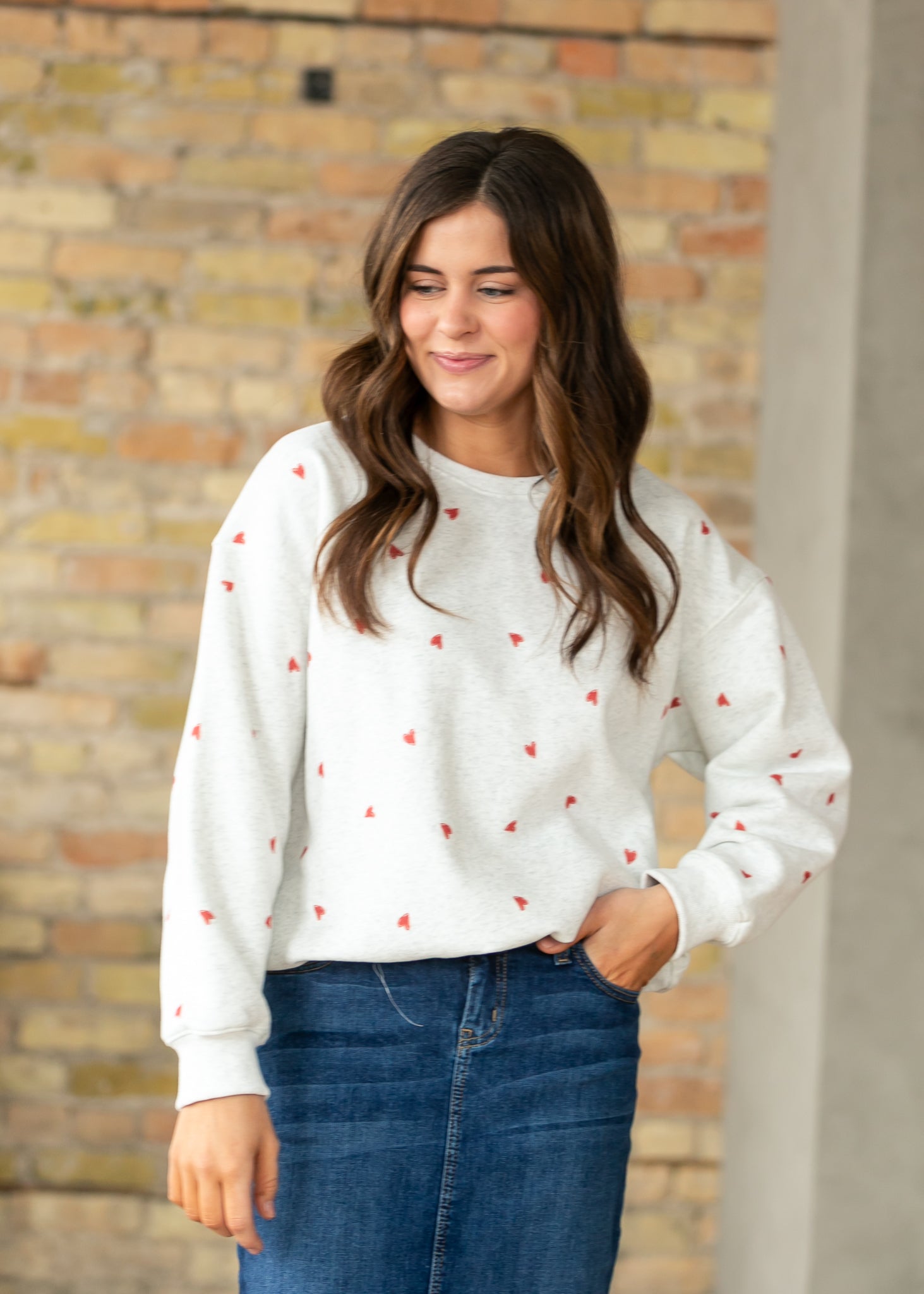 Crew Neck Heart Print Pullover FF Tops