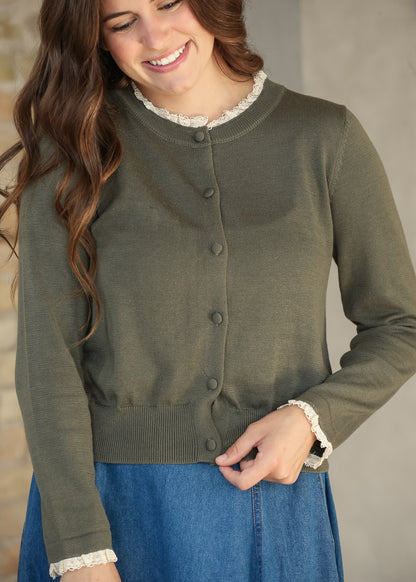 Crewneck Ruffle Hem Winter Forest Cardigan FF Tops S