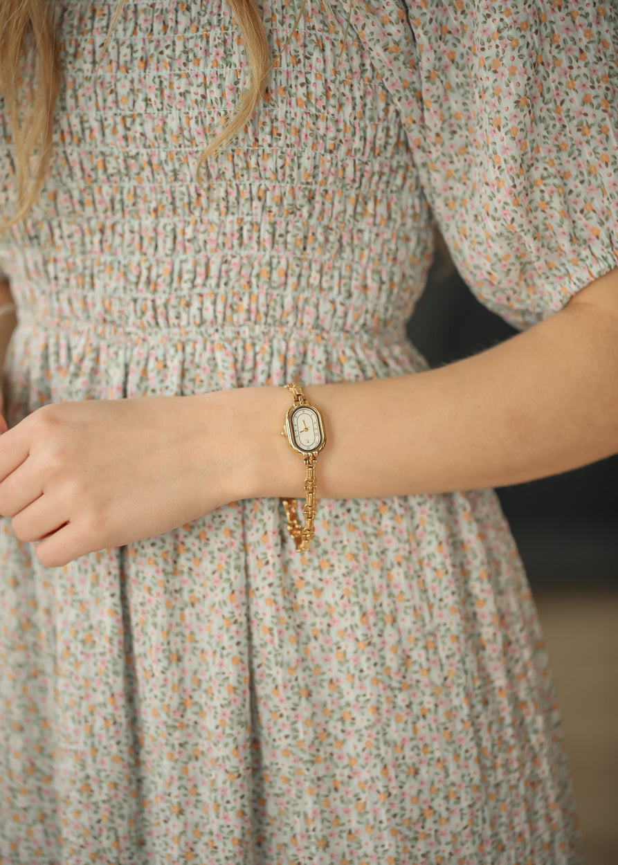 Delicate Gold Link Bracelet Watch Accessory