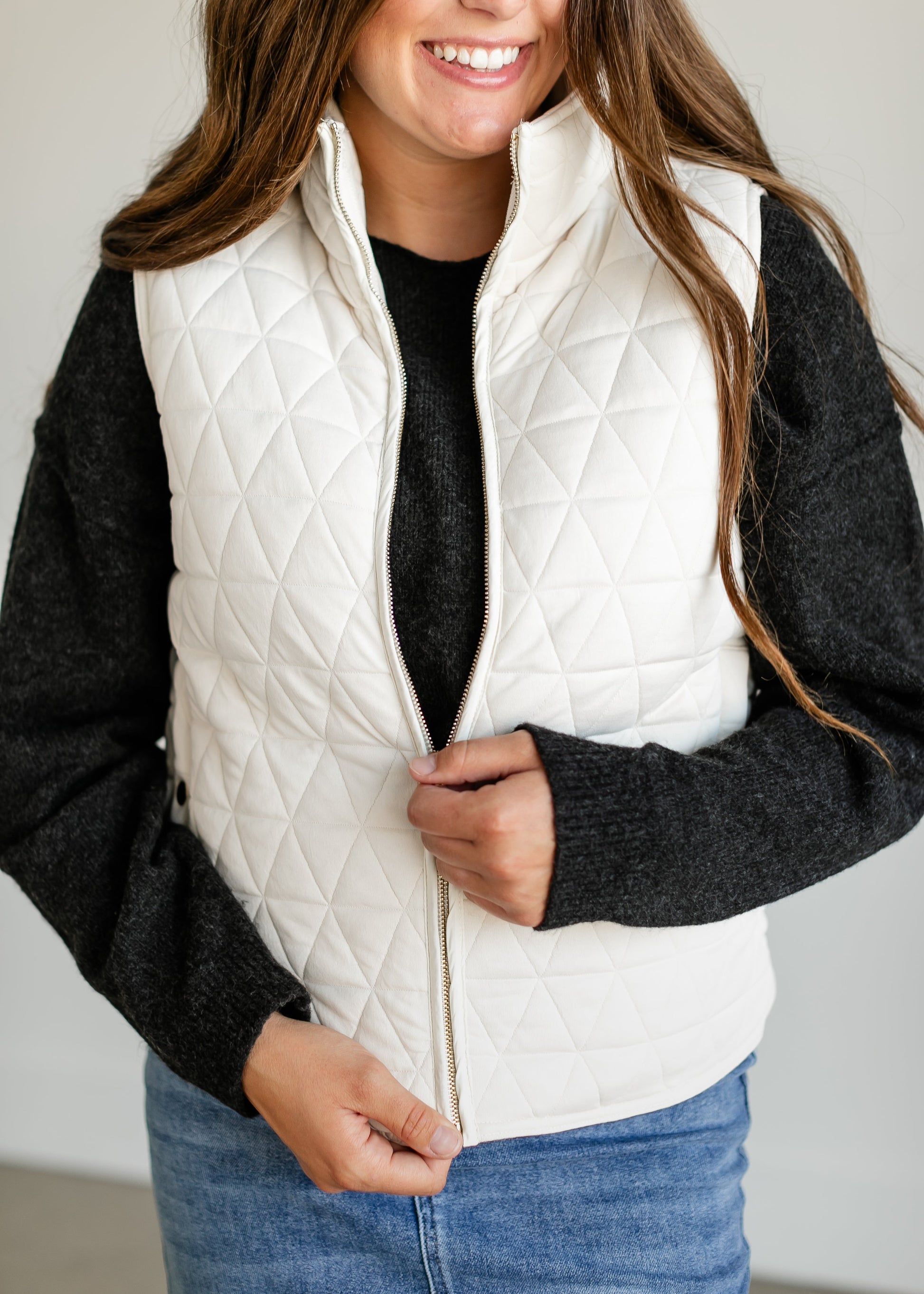 Diamond Quilted Zip-up Vest FF Tops