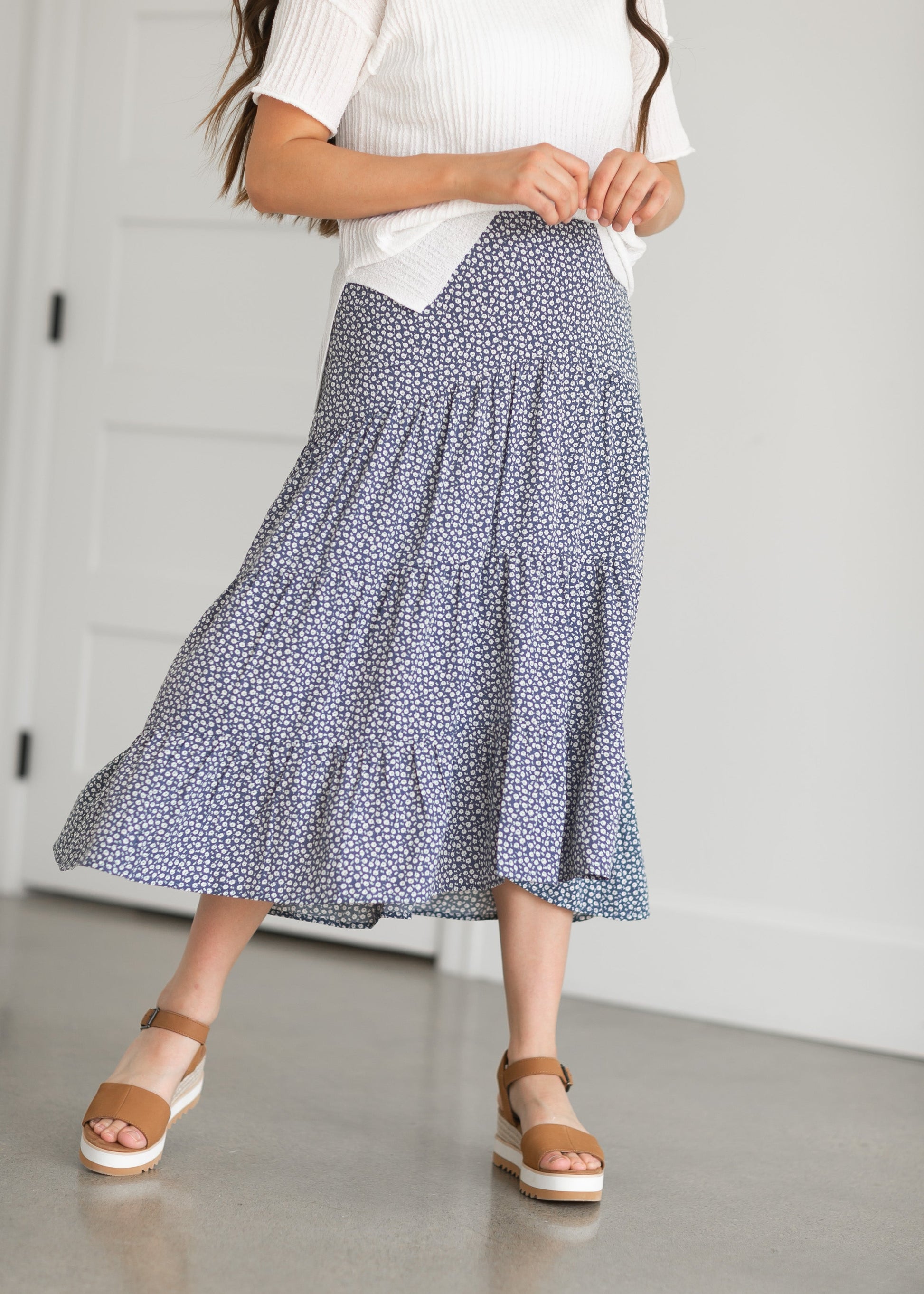 Ditsy Floral Side-Zip Tiered Midi Skirt Skirts