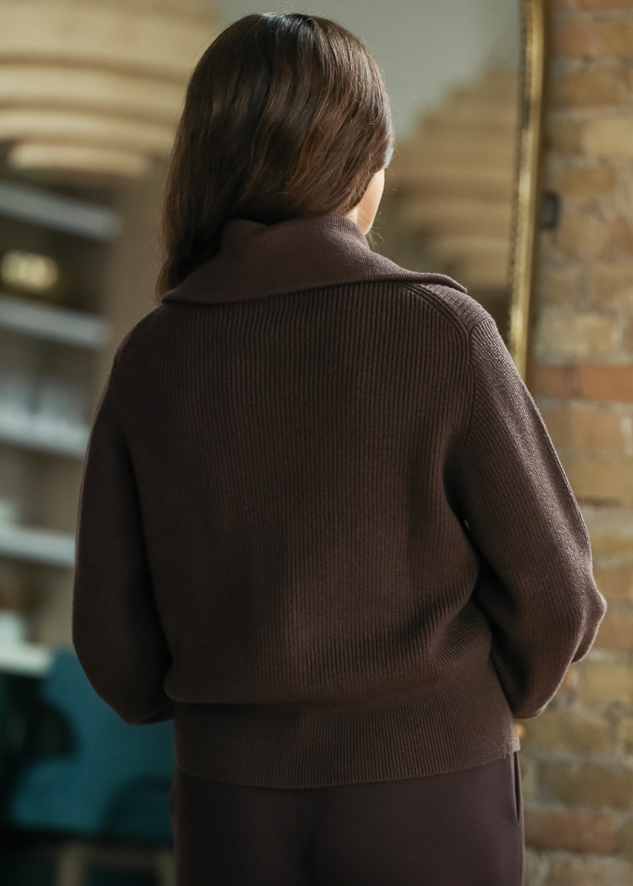 Varley Enrico brown ribbed jacket styled with coordinating pants