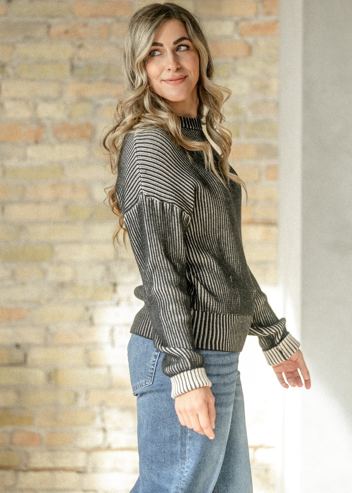 elan Black White Knit Sweater FF Tops
