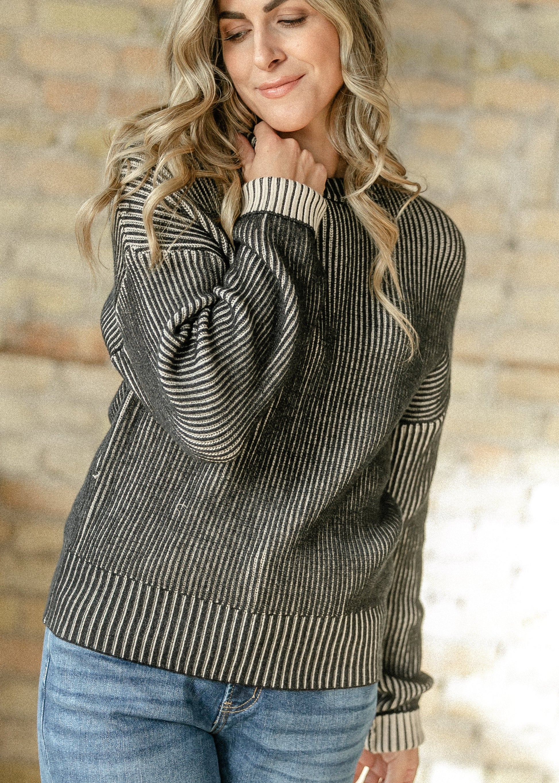 elan Black White Knit Sweater FF Tops