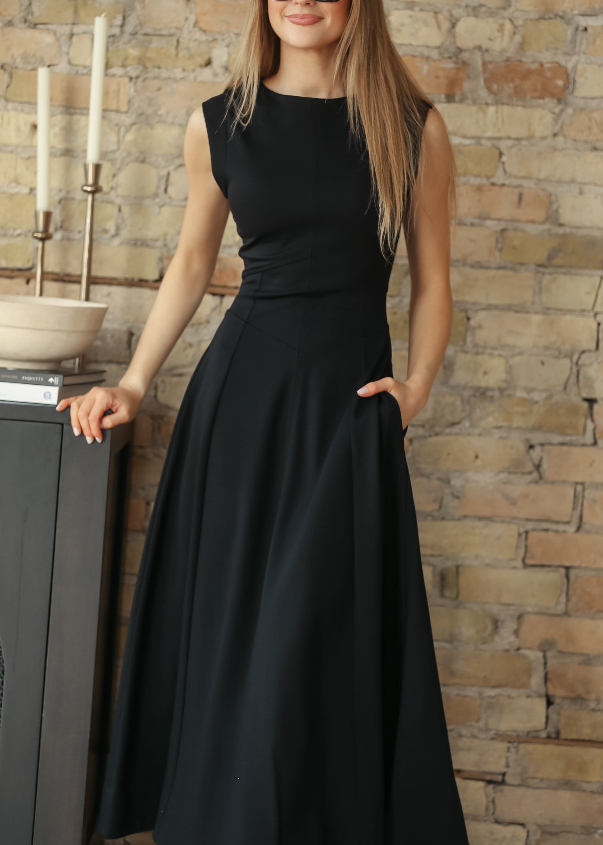 black camilla dress elan Camilla Black Midi Dress