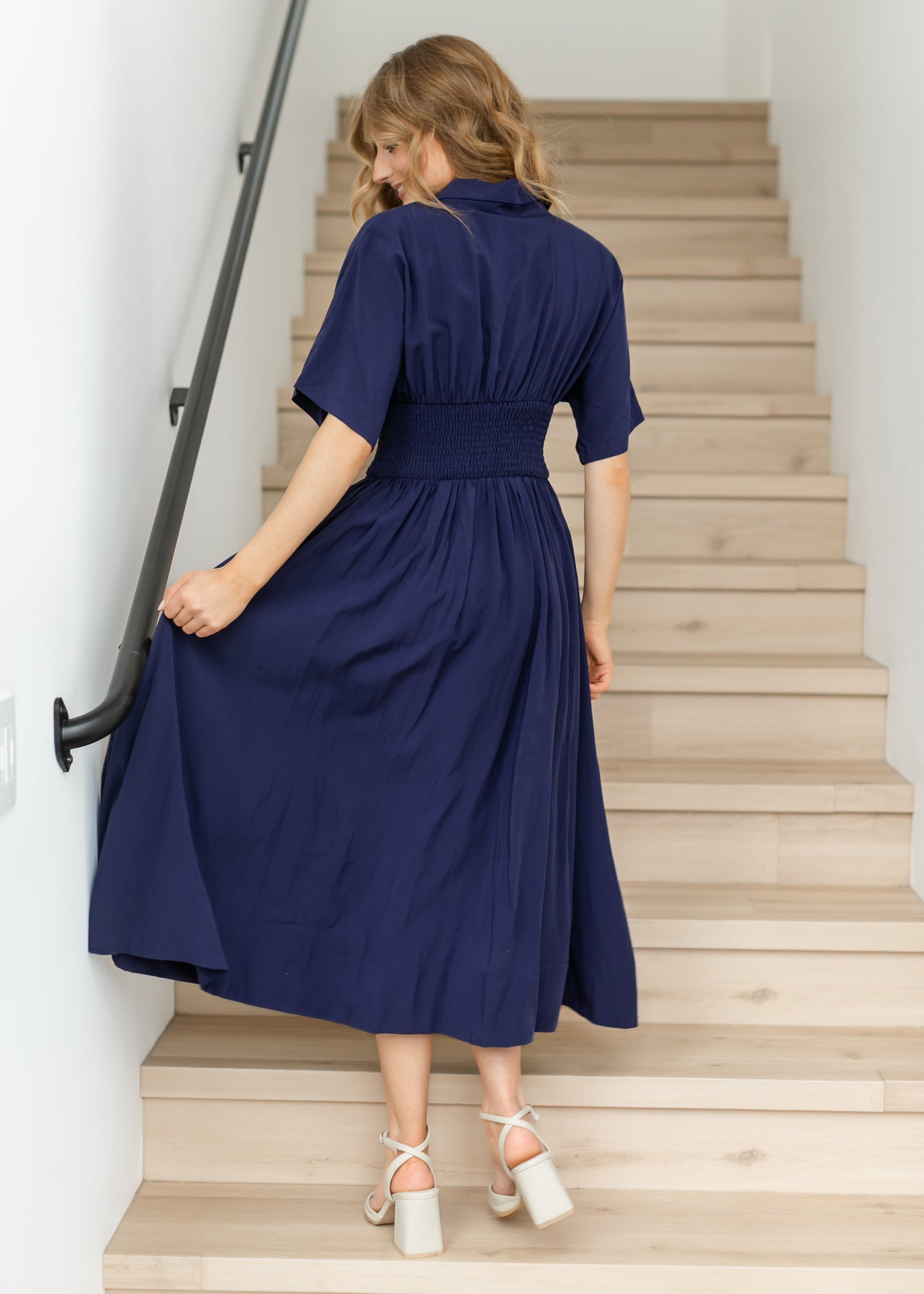 elan midi dress Elan V Neck Collared Midi Dress